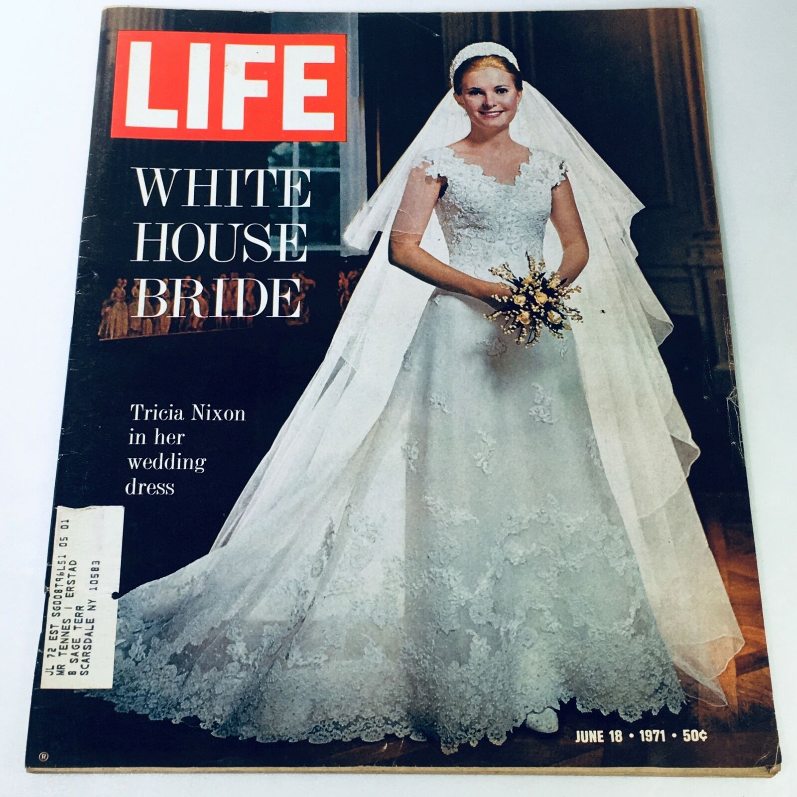 VTG Life Magazine June 18 1971 - White House Bride Tricia Nixon