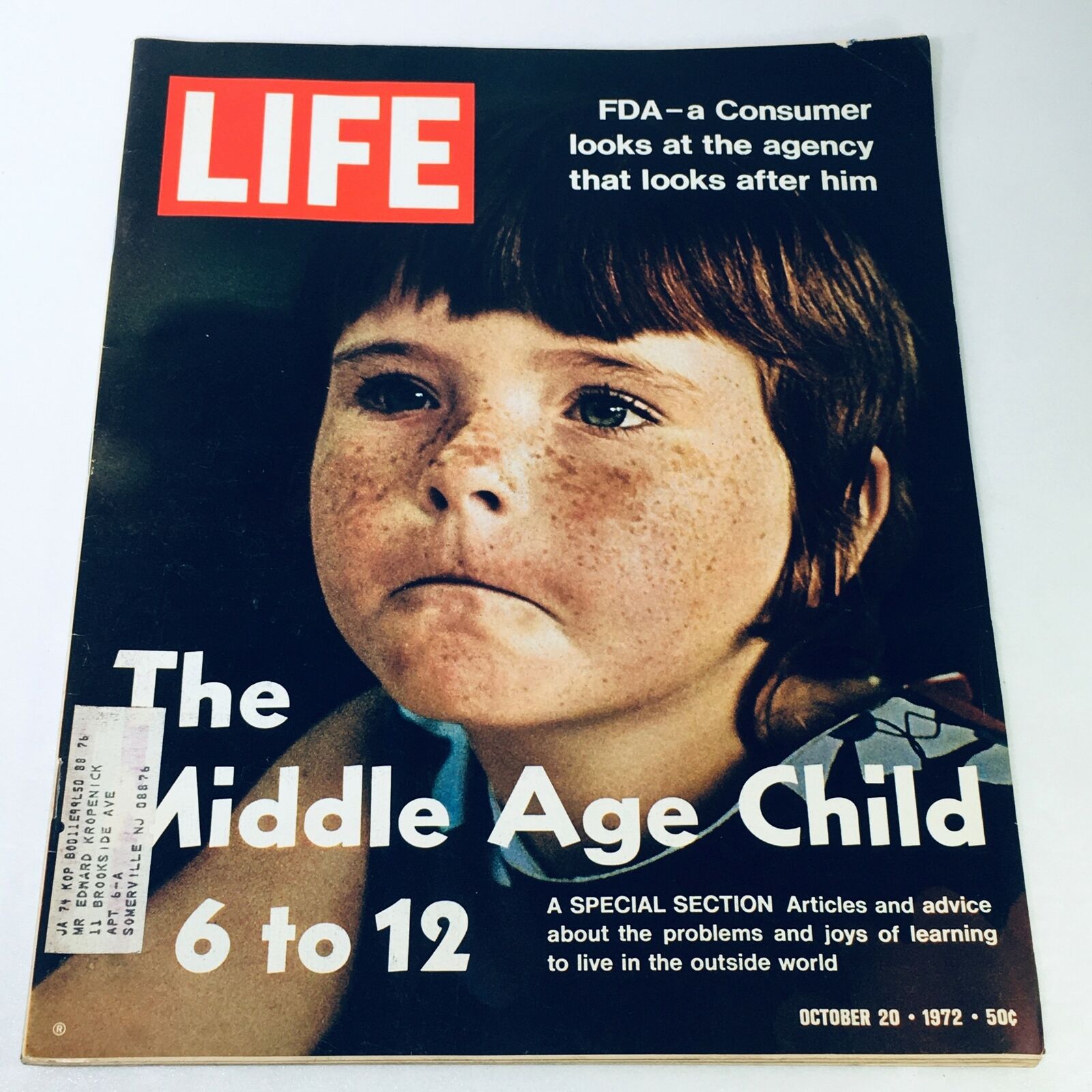 VTG Life Magazine October 20 1972 - The Middle Age Child from Ages 6 to 12