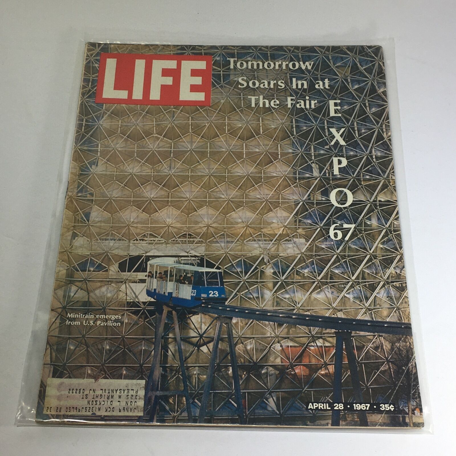 VTG Life Magazine: April 28 1967 - Minitrain Emerges from U.S. Pavilion Expo 67