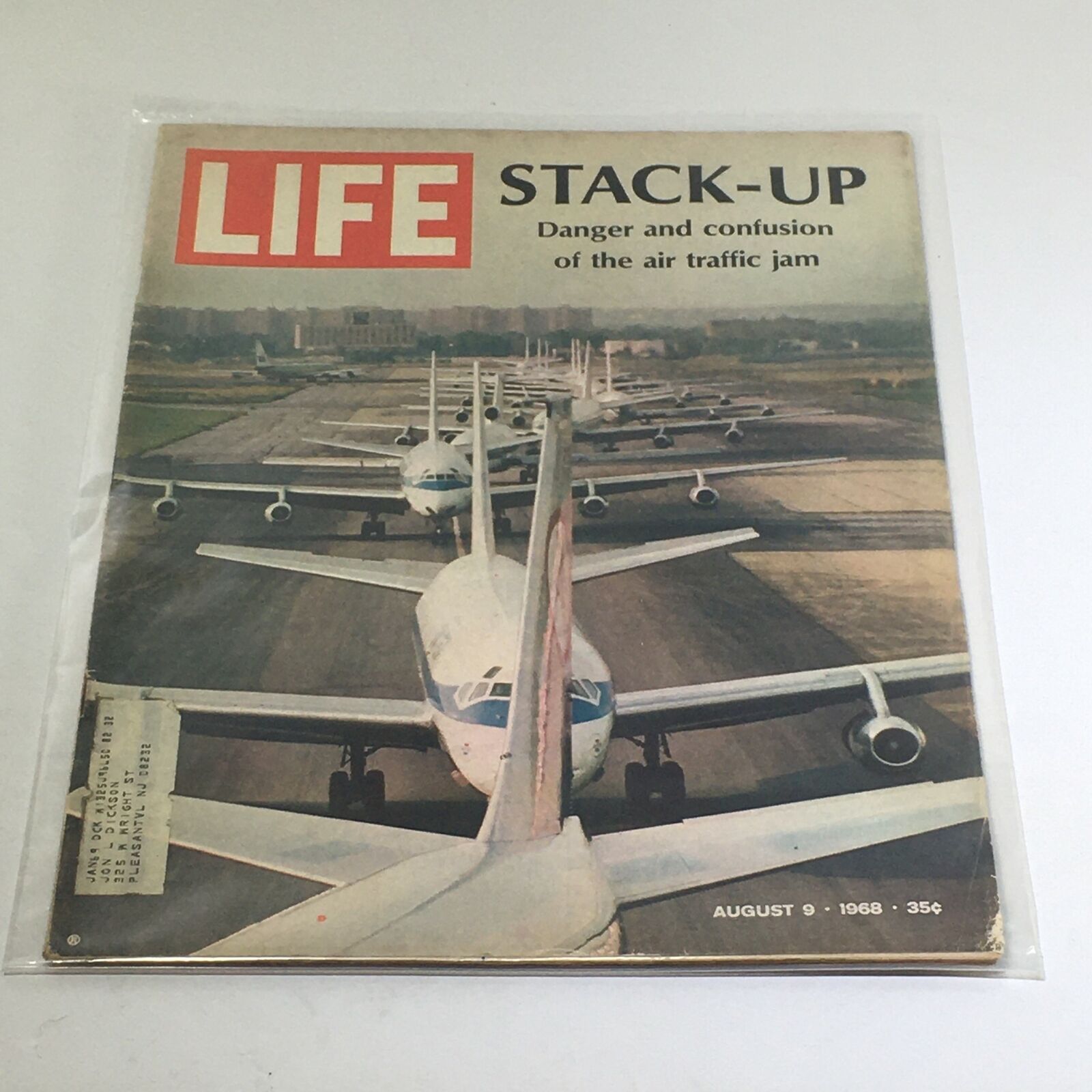 VTG Life Magazine: August 9 1968 - Stack-Up Danger and Confusion Air Traffic Jam