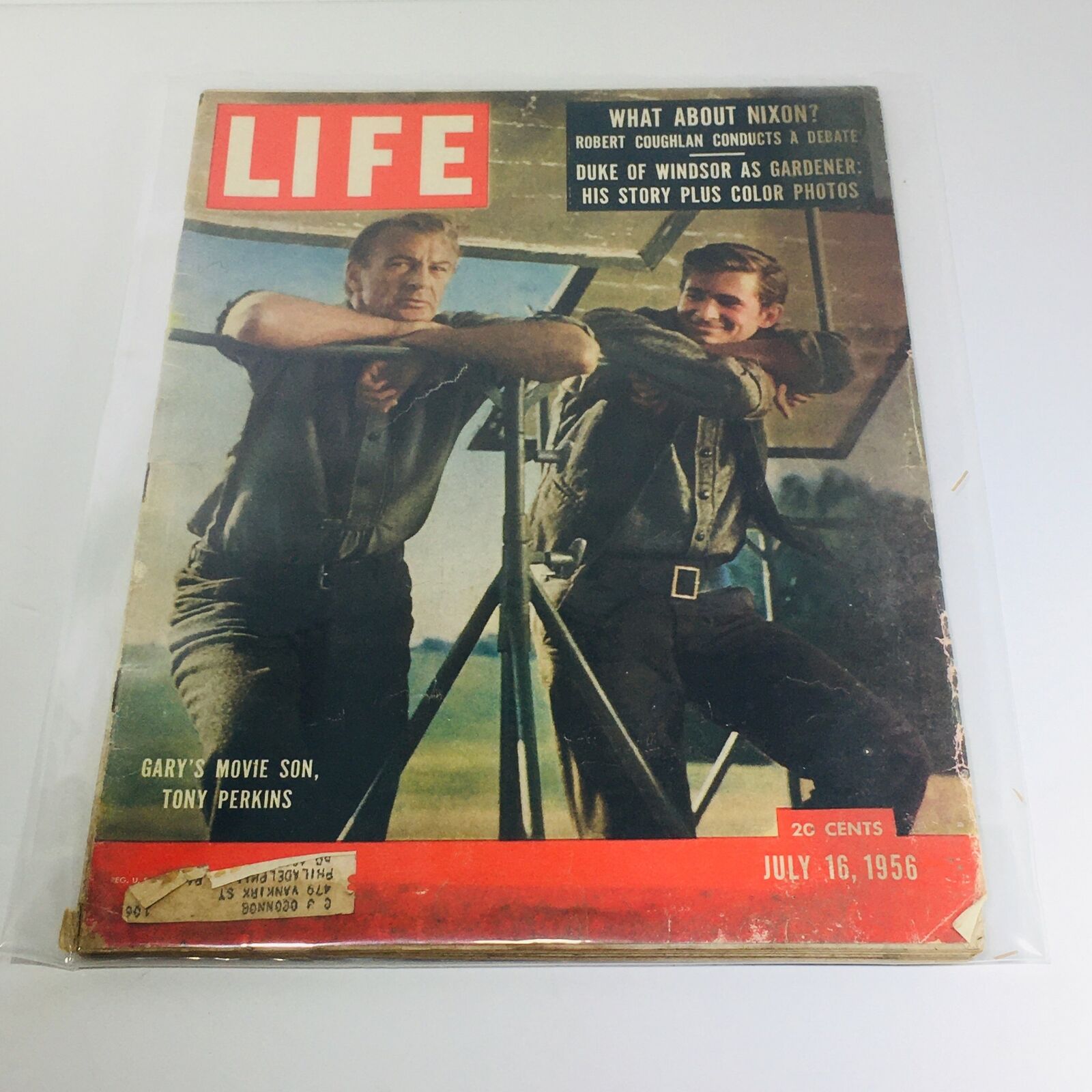 VTG Life Magazine: July 16 1956 - Tony Perkins/Robert Coughlan/Duke of Windsor