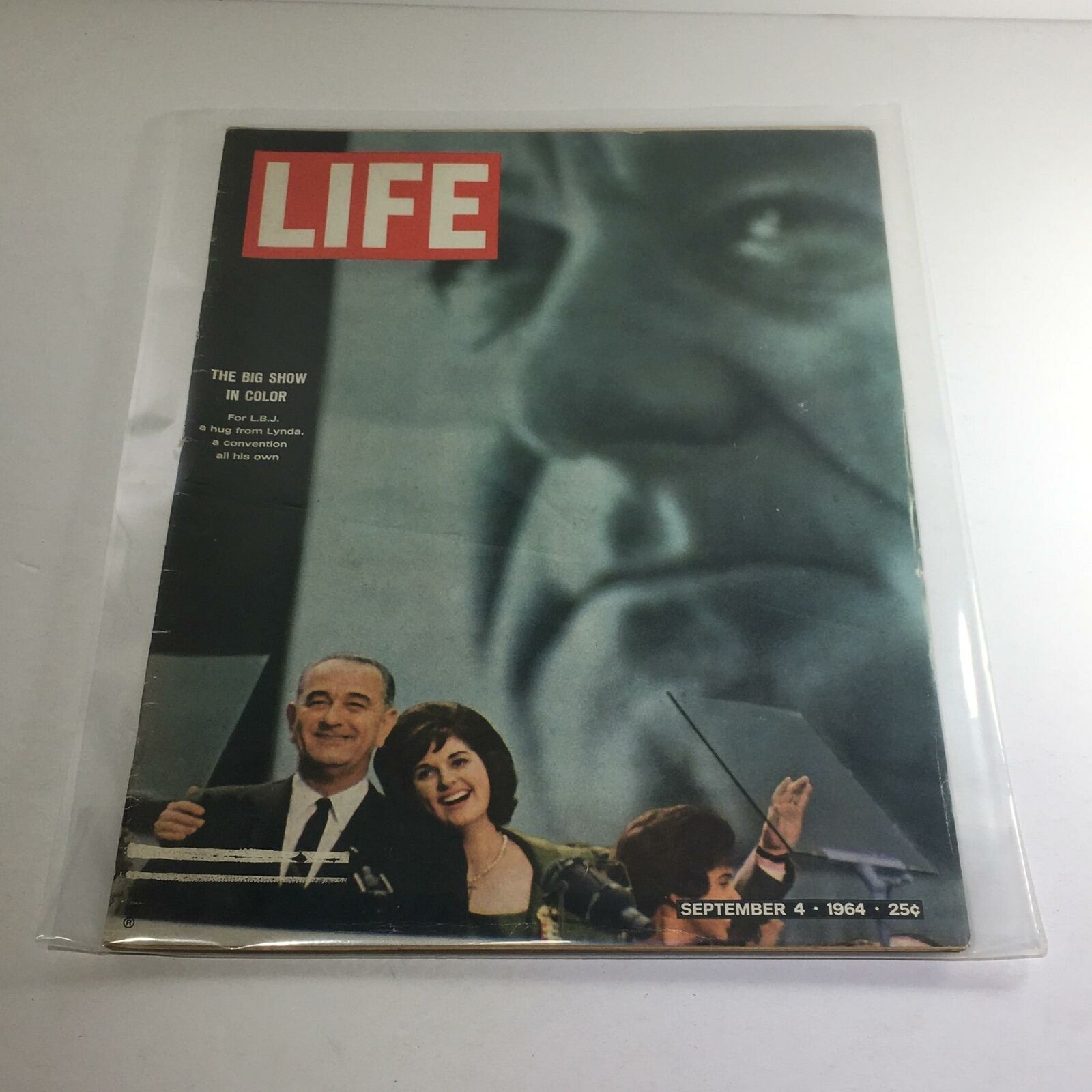 VTG Life Magazine: September 4 1964 - The Big Show In Color/L.B.J Hug from Lydia