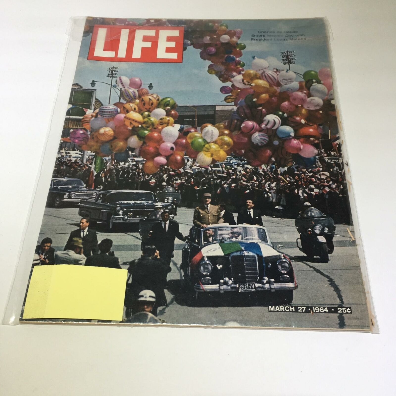 VTG Life Magazine March 27 1964 - Charles de Gaulle with Pres. Lopez Mateos