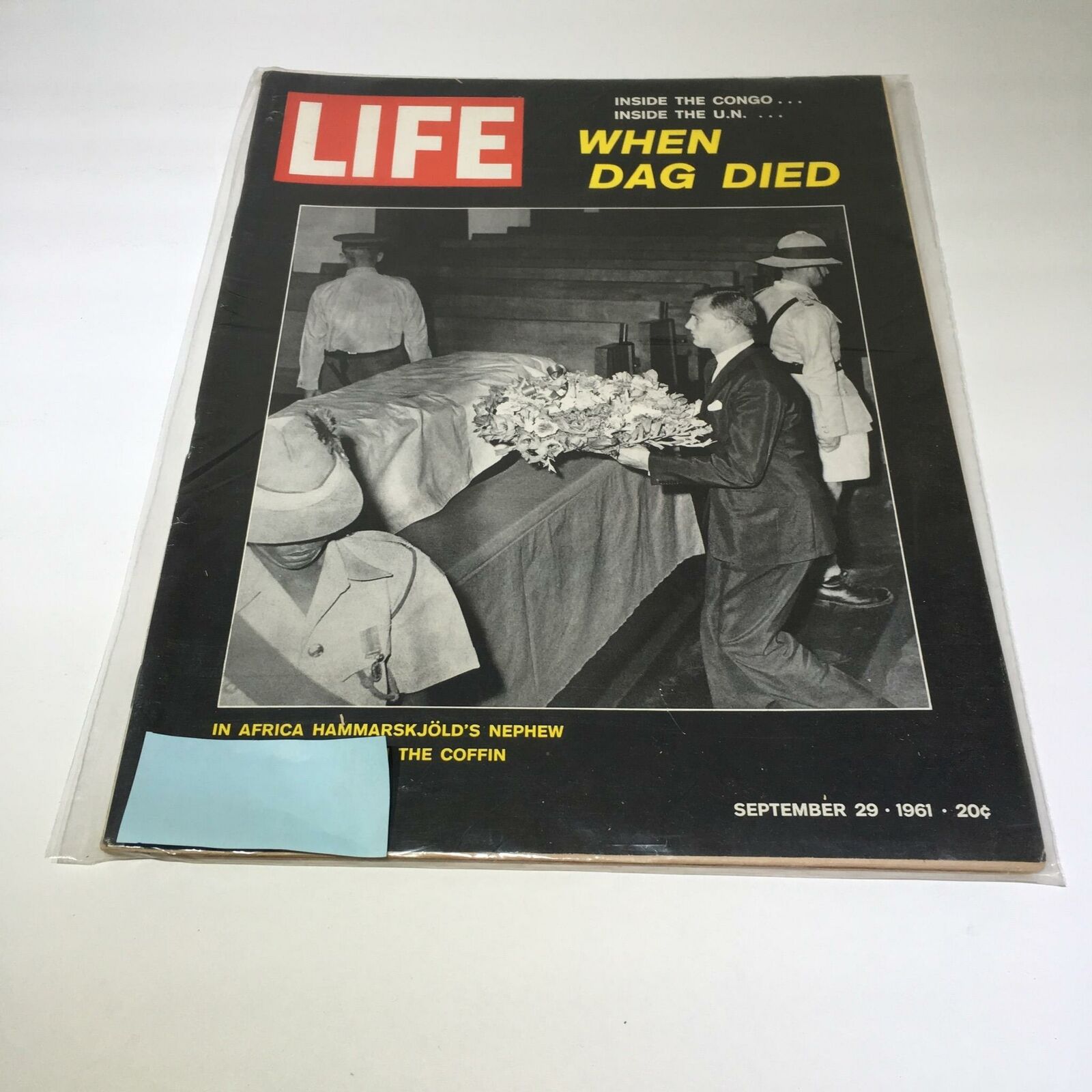 VTG Life Magazine September 29 1961 - In Africa Dag Hammarskjöld Newphew Coffin