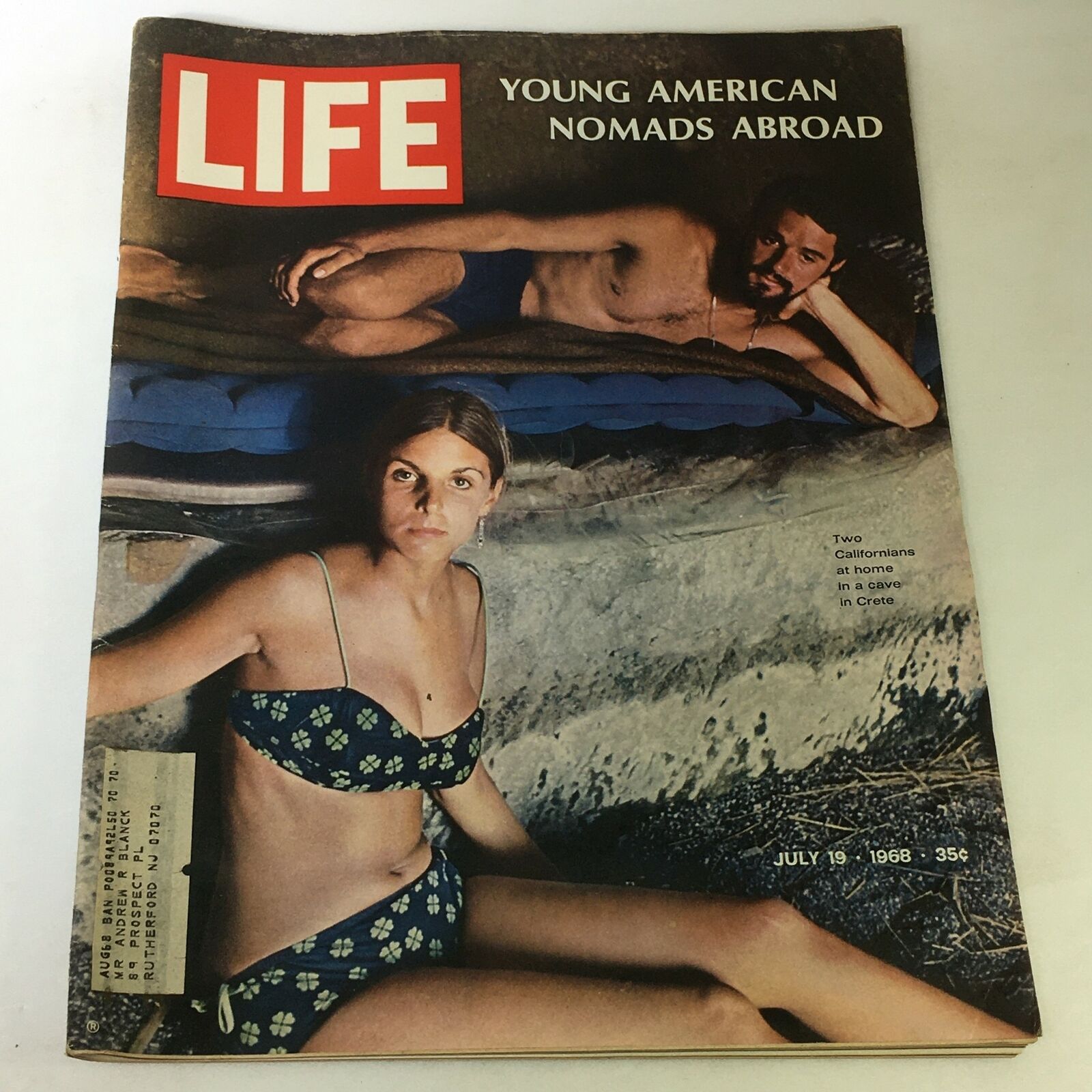 VTG Life Magazine July 19 1968 - Young American Nomads Abroad in A Cave in Crete