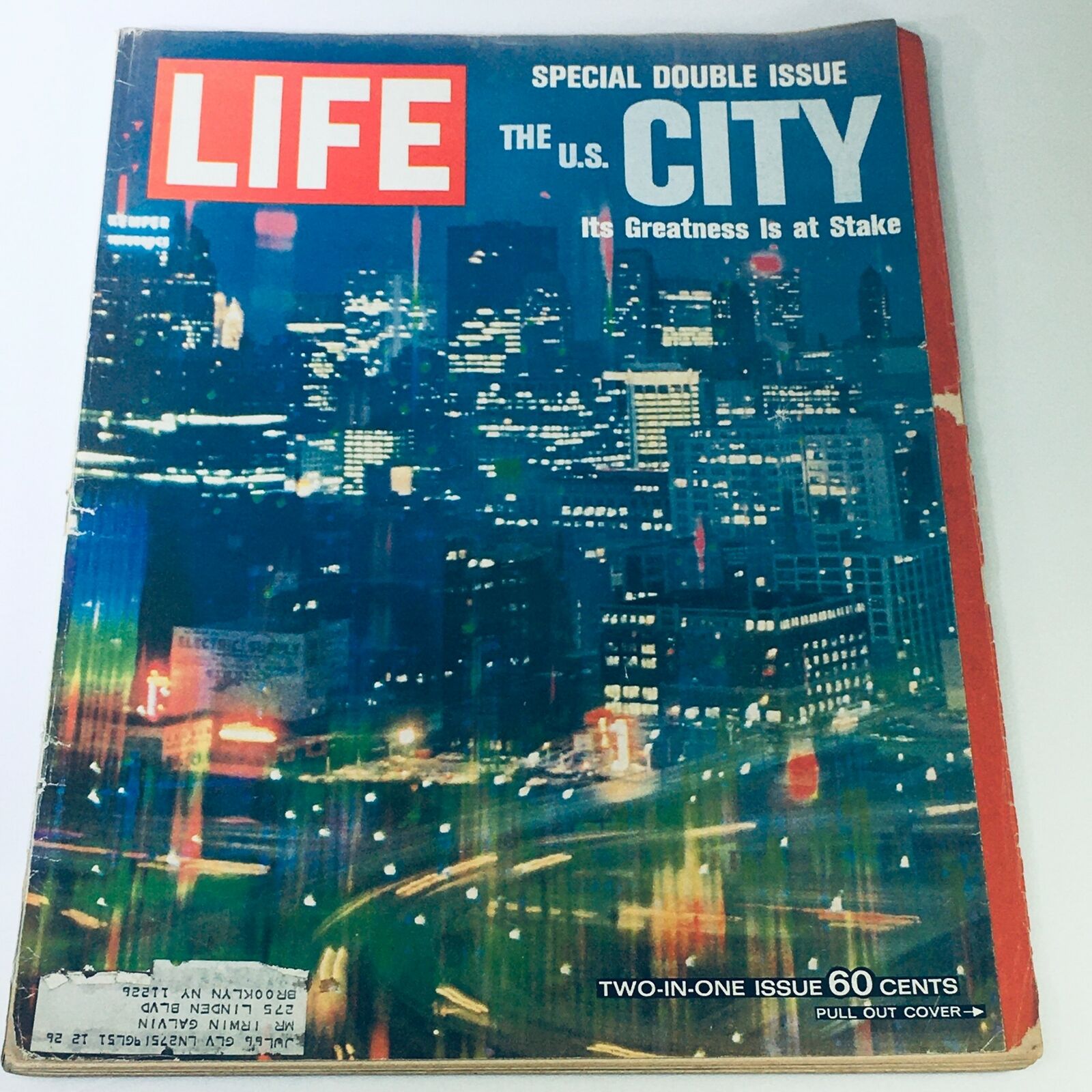 VTG Life Magazine December 24 1965 - The U.S. City Is At Stake / Pull Out Cover