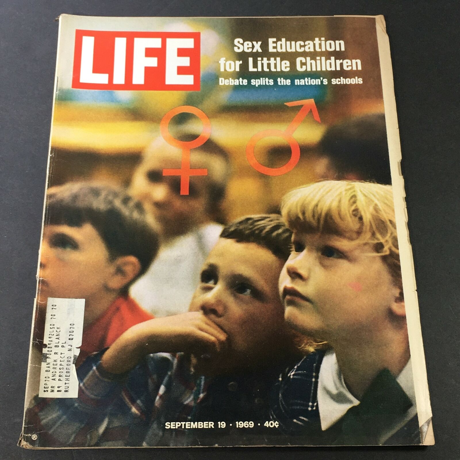 VTG Life Magazine September 19 1969 - Debate Splits The Nation's School