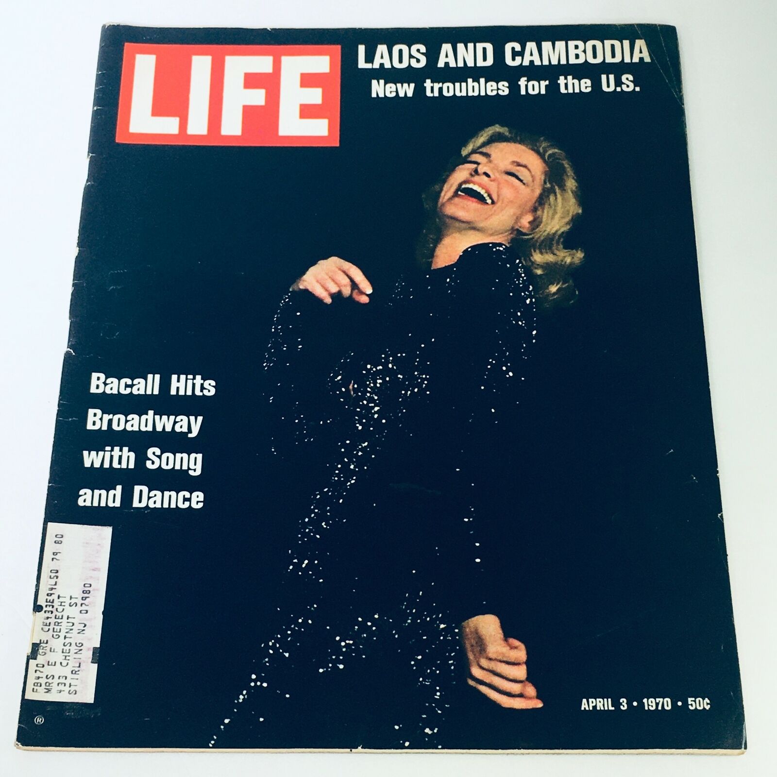 VTG Life Magazine April 3 1967 - Lauren Bacall Hits Broadway with Song and Dance