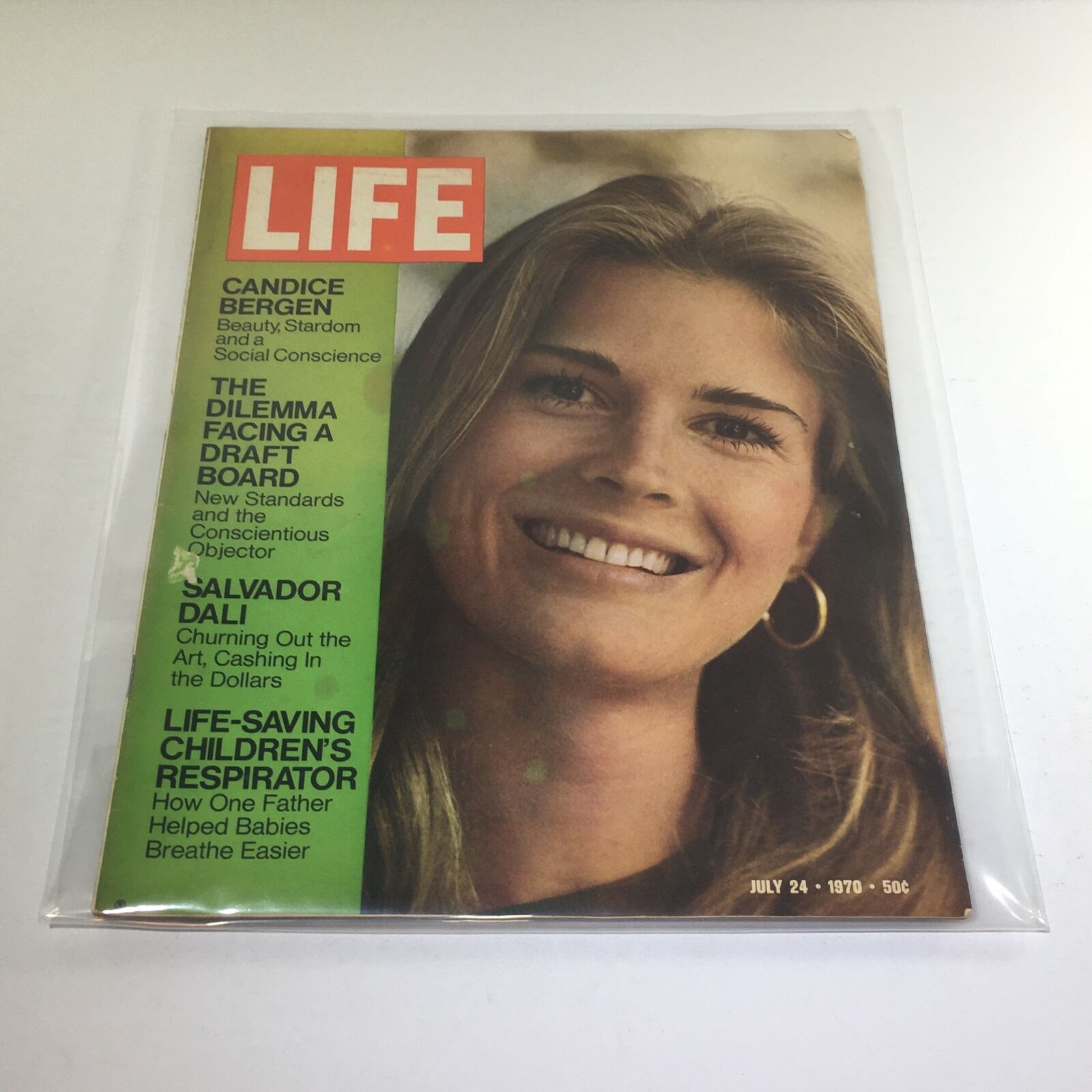 VTG Life Magazine: July 24 1970 - Candice Bergen/Salvador Dali/Life-Saving Kids