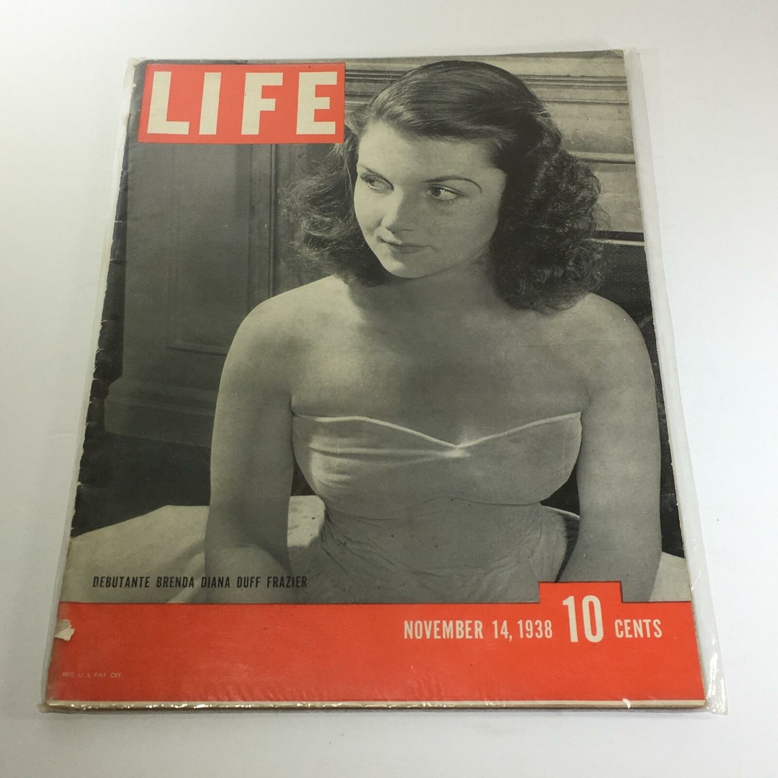 Vintage Life Magazine: November 14 1938 - Debutante Brenda Diana Duff Frazier