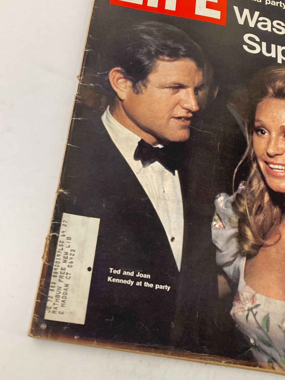 VTG Life Magazine June 11 1971 Ted and Joan Kennedy at the Party