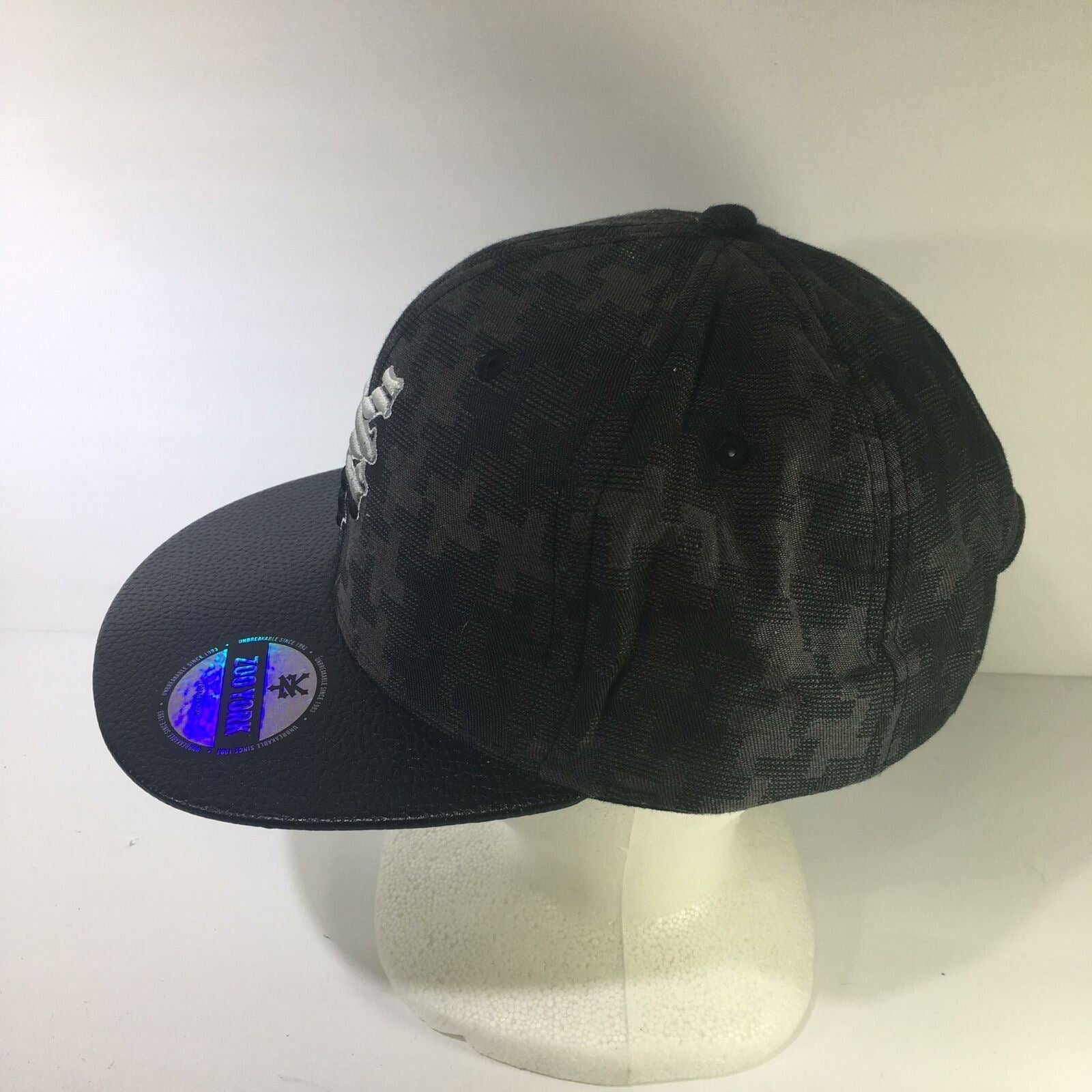 Zoo York Black Flat Brim Snapback Cap Hat OSFA