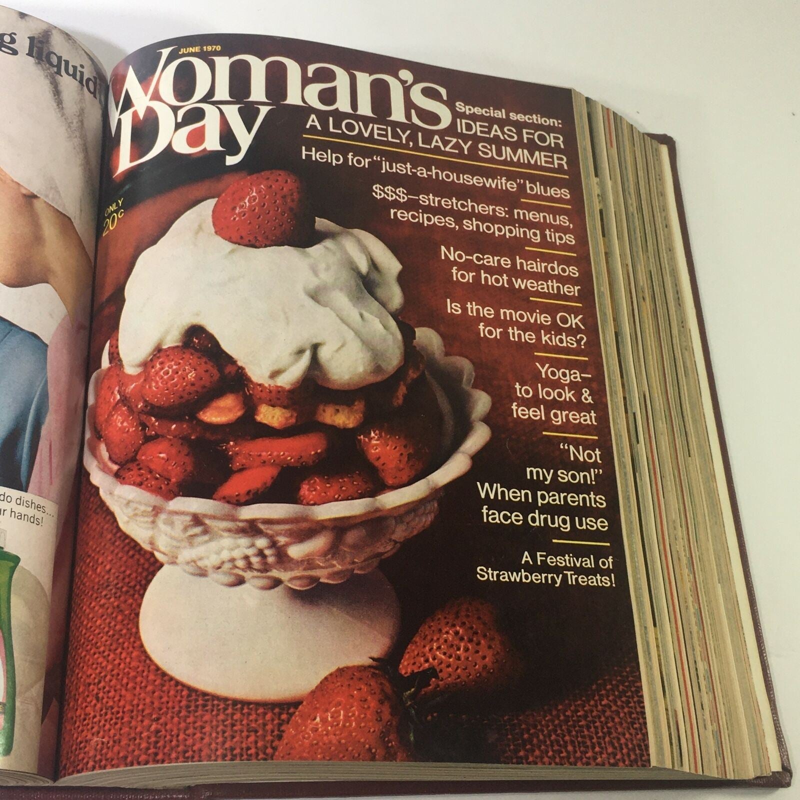 1970 Woman's Day Magazine Complete Year Round In One Bound Book Compilation