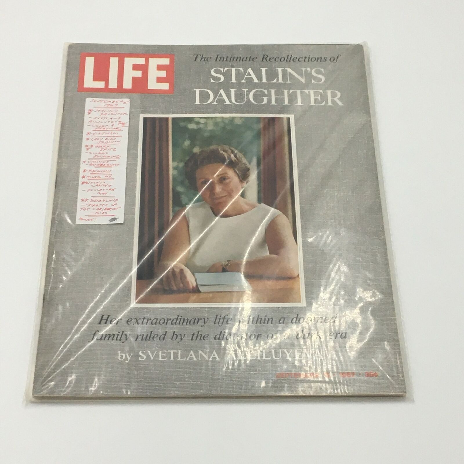 VTG Life Magazine September 15 1967 Svetlana Alliluyeva Cover Feature, Newsstand