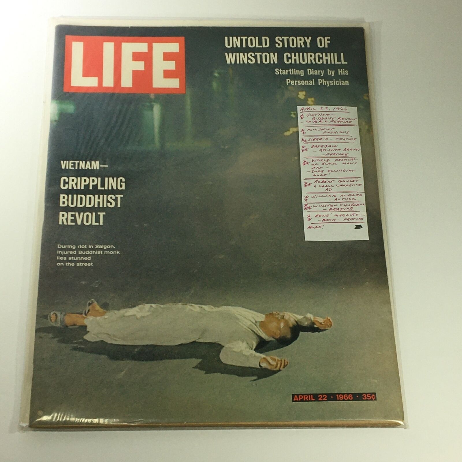 VTG Life Magazine April 22 1966 Vietnam Buddhist Revolt Cover Feature, Newsstand