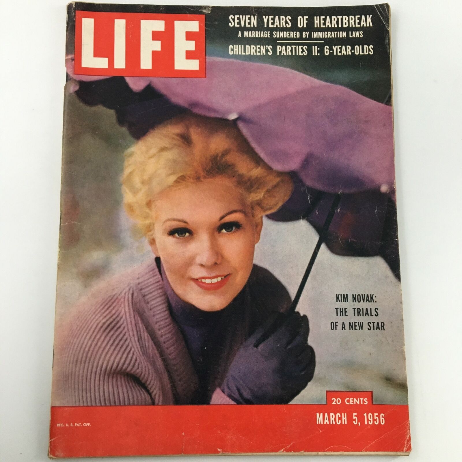 VTG Life Magazine March 5 1956 Kim Novak Feature Newsstand