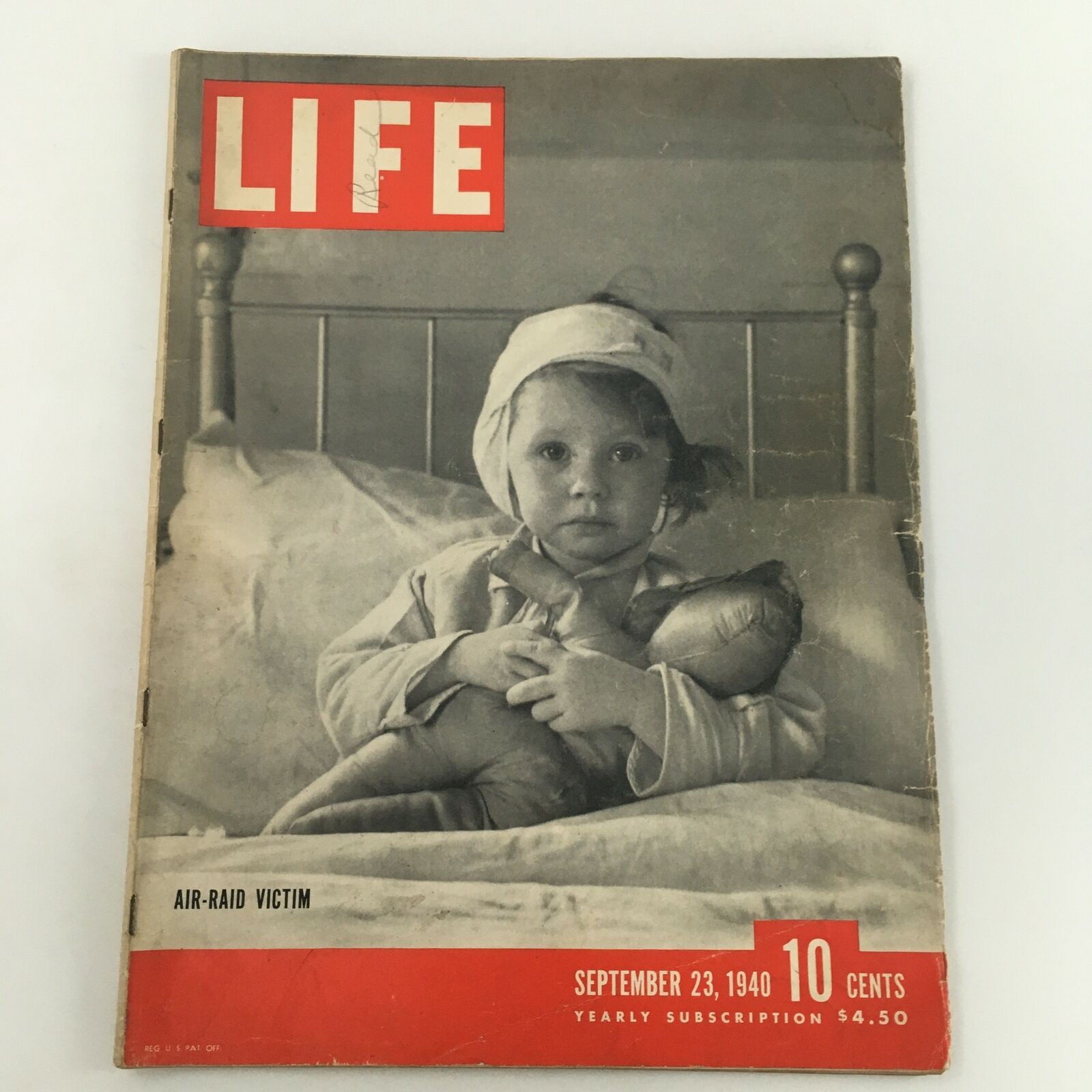 VTG Life Magazine September 23 1940 A Child Air-Raid Victim Feature, Newsstand