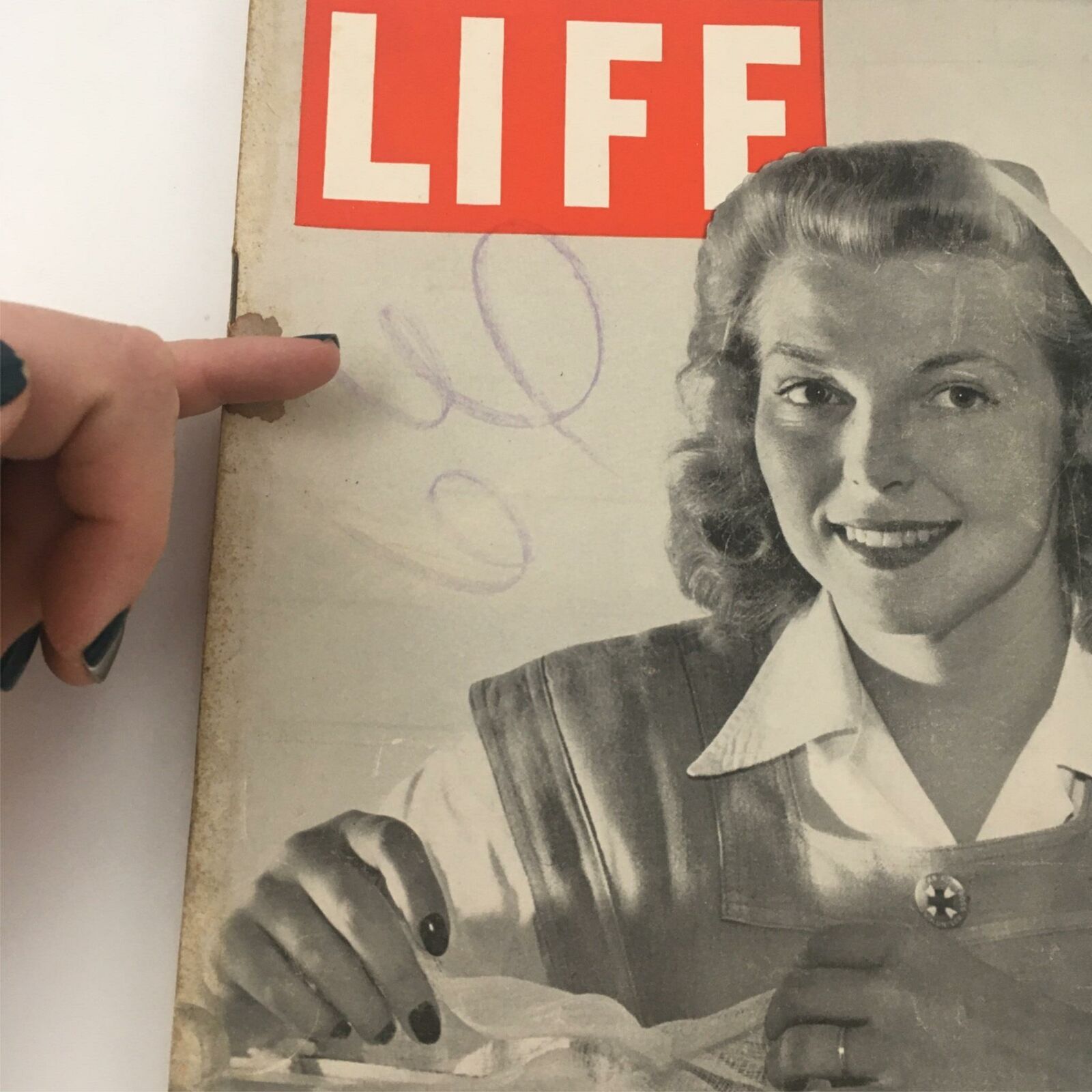 VTG Life Magazine June 8, 1942 Nurses' Aide Lorraine Ames of Hillsborough