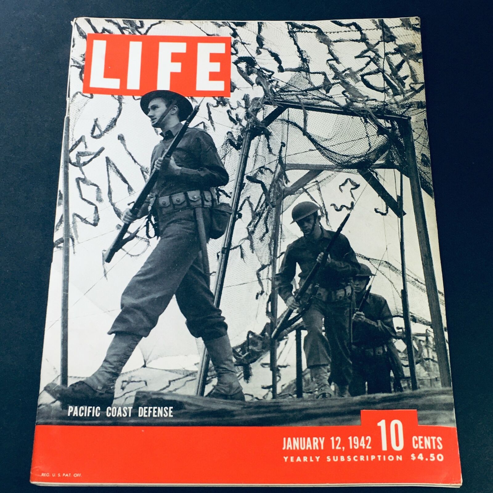 VTG Life Magazine January 12 1942 - Pacific Coast Defense / Russian Battle Photo