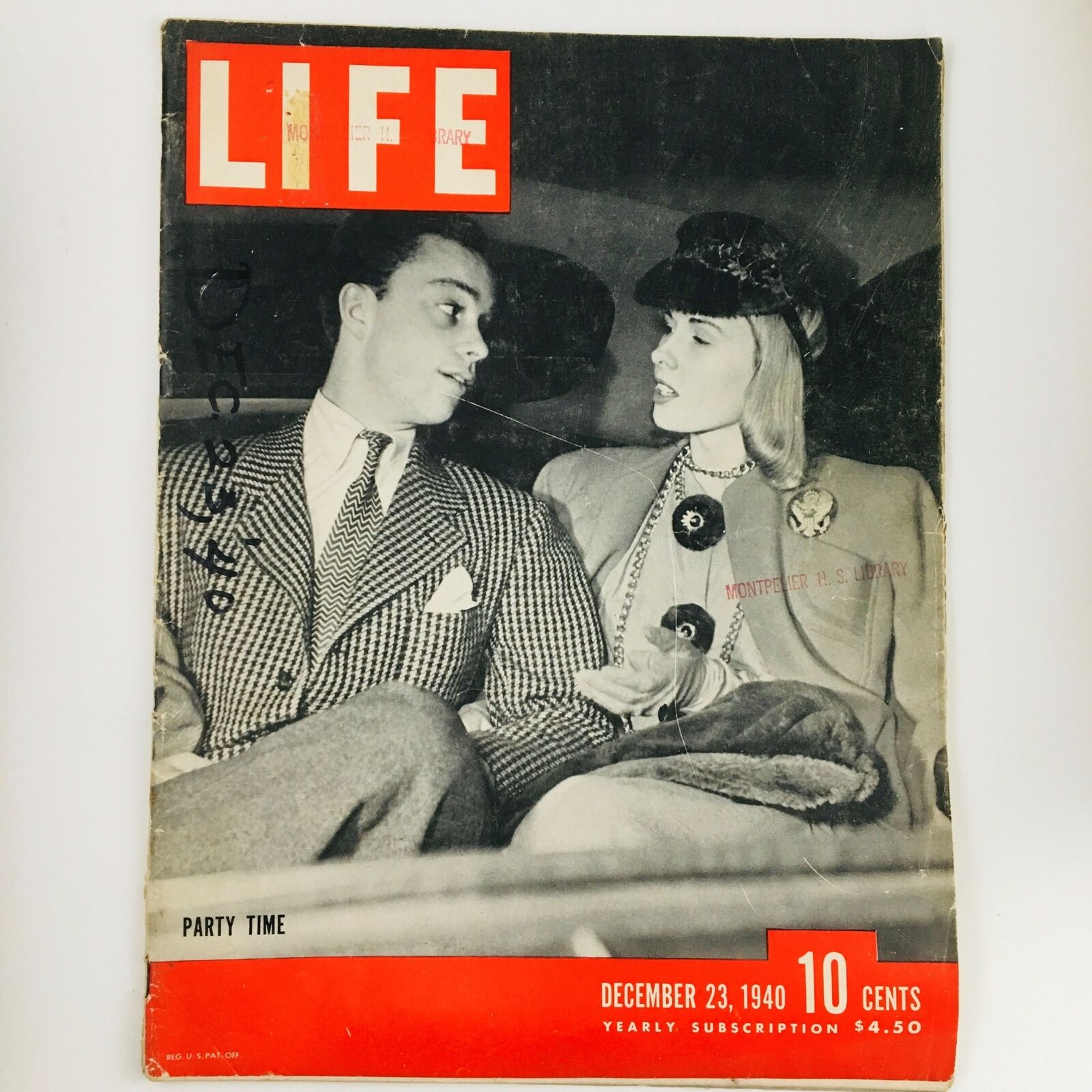 VTG Life Magazine December 23 1940 Party Time For A Young Couple No Label