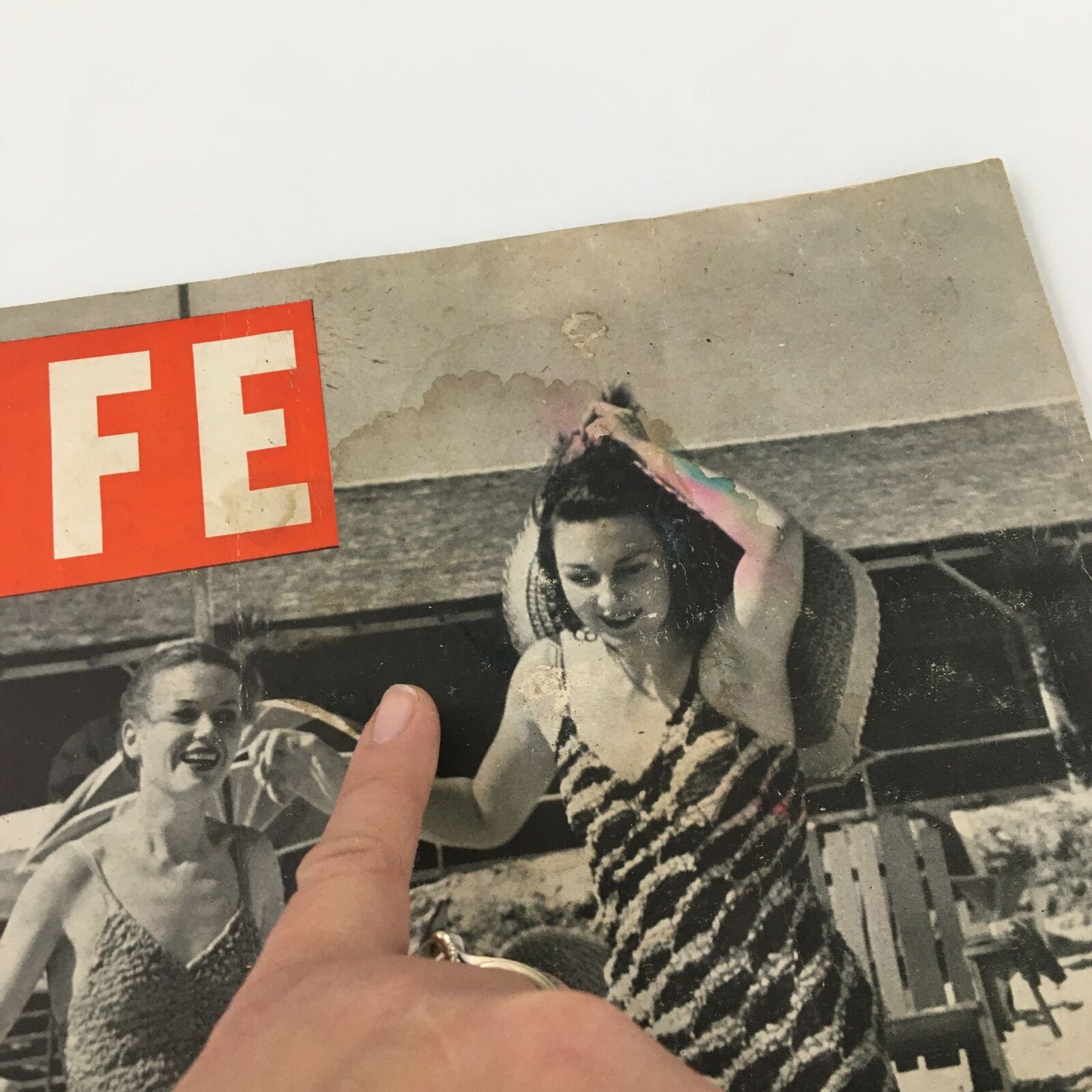 VTG Life Magazine February 27 1939 Cruise Girls at Paradise Beach