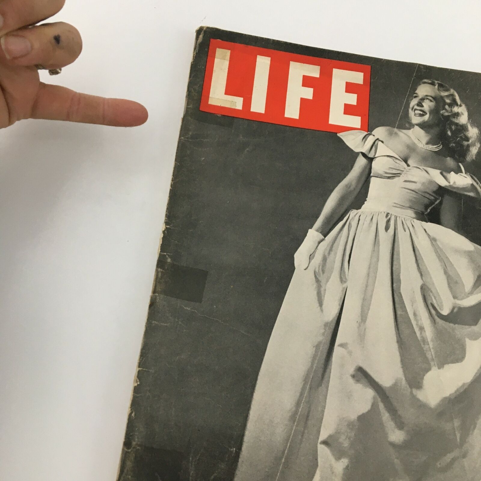 VTG Life Magazine December 10 1945 Party Dresses Cover Feature Newsstand