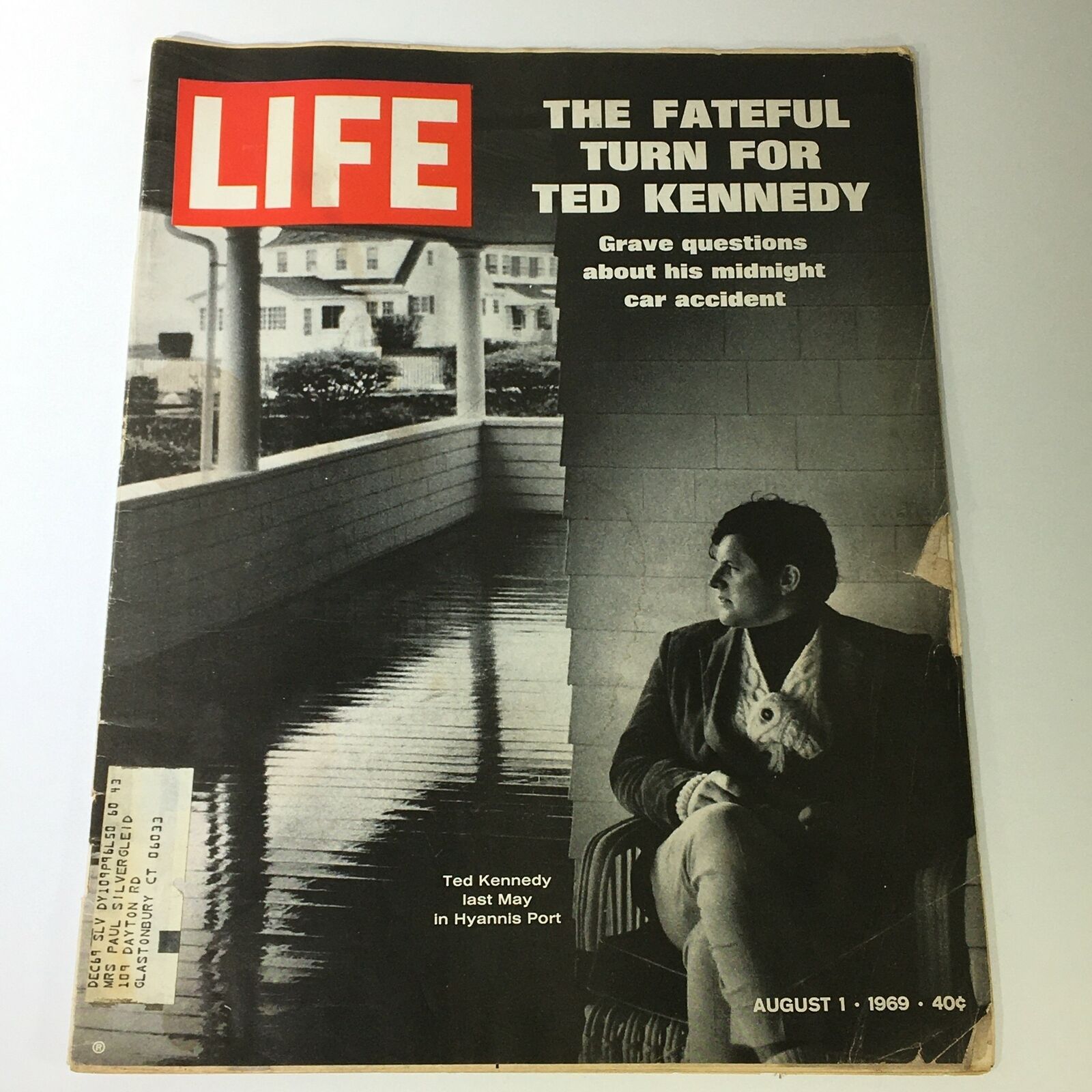 VTG Life Magazine August 1 1969 Ted Kennedy at Hyannis Port Cover and Feature