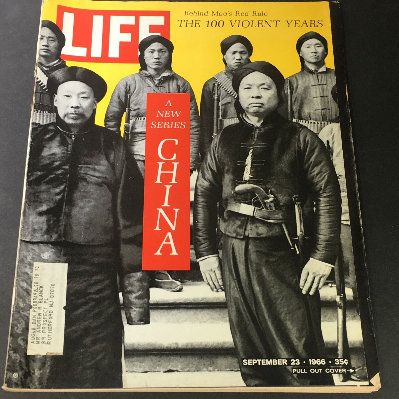 VTG Life Magazine September 23 1966 - Mao Zedong's Red Rule 100 Violent Years