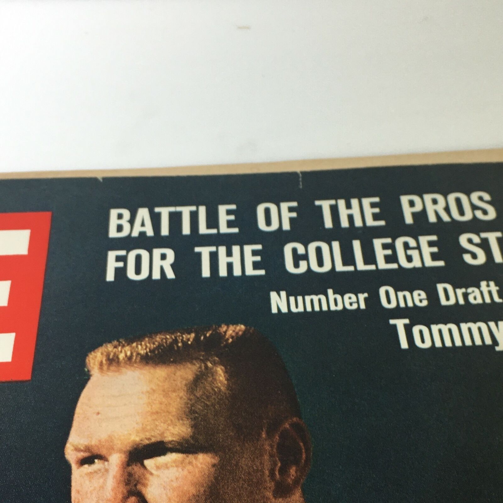 VTG Life Magazine December 10 1965 - Linebacker Tommy Nobis #1 Draft Choice