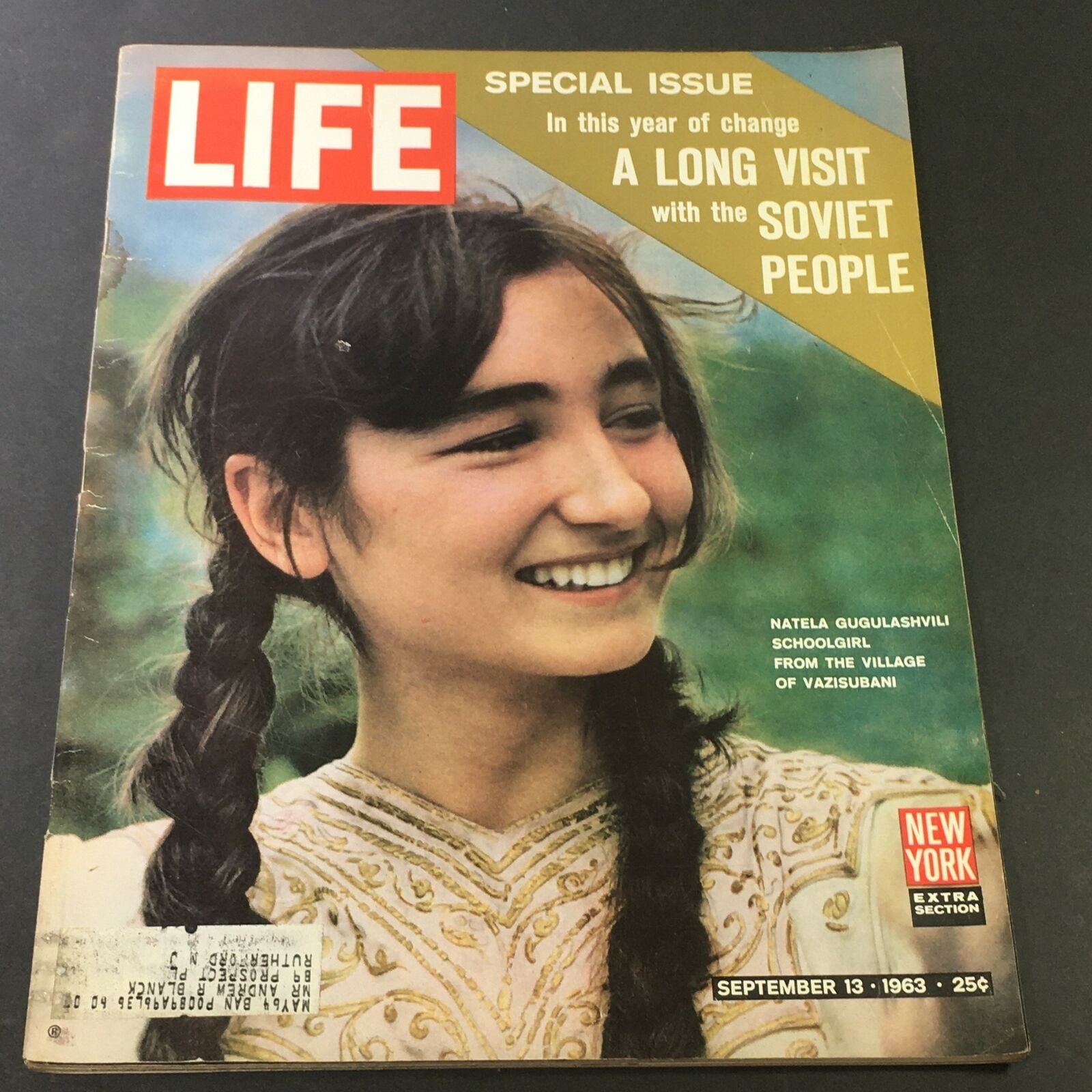 VTG Life Magazine September 13 1963 - Vazisubani Schoolgirl Natela Gugulashvili