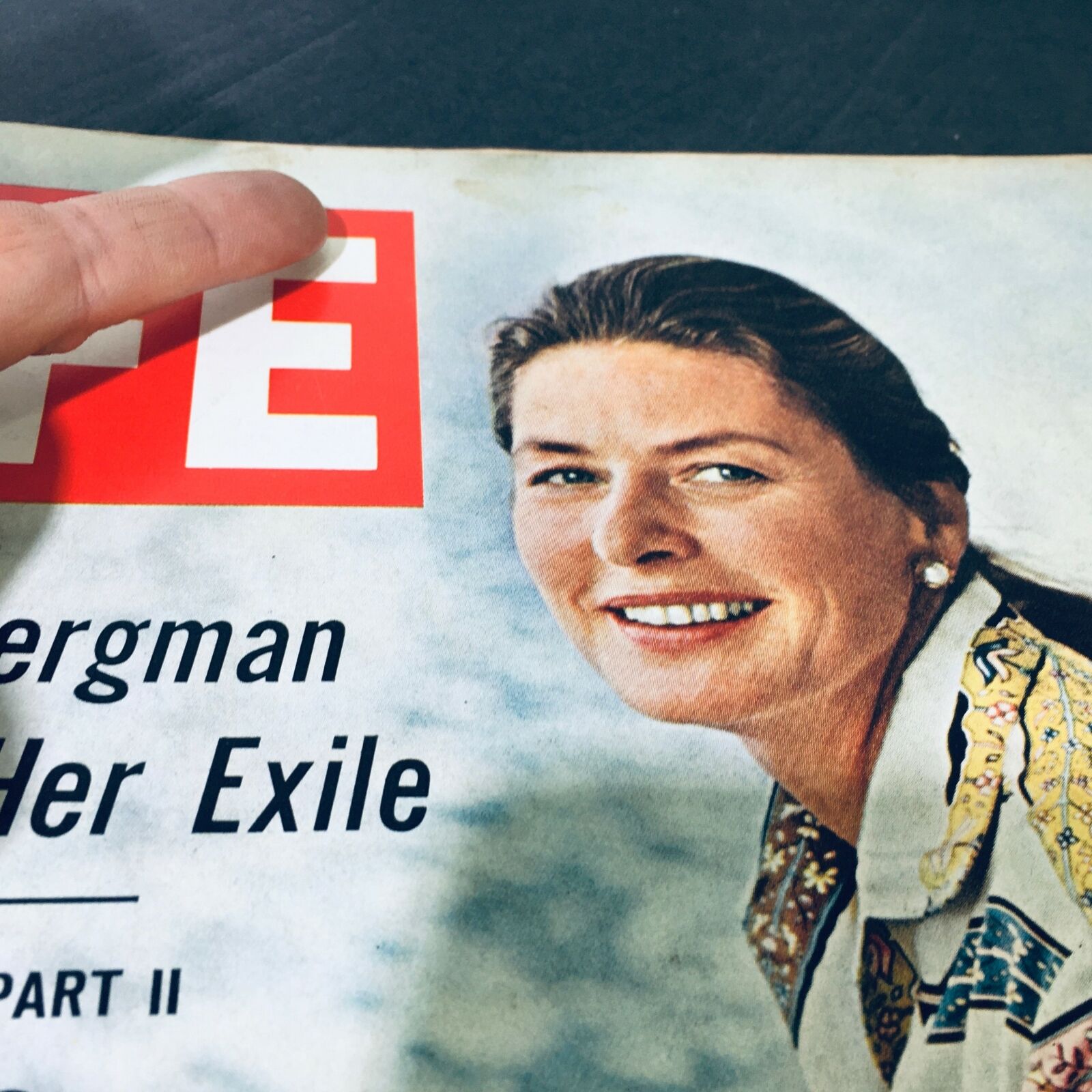 VTG Life Magazine October 13 1967 - Ingrid Bergman Ends Her Exile / Public Nude