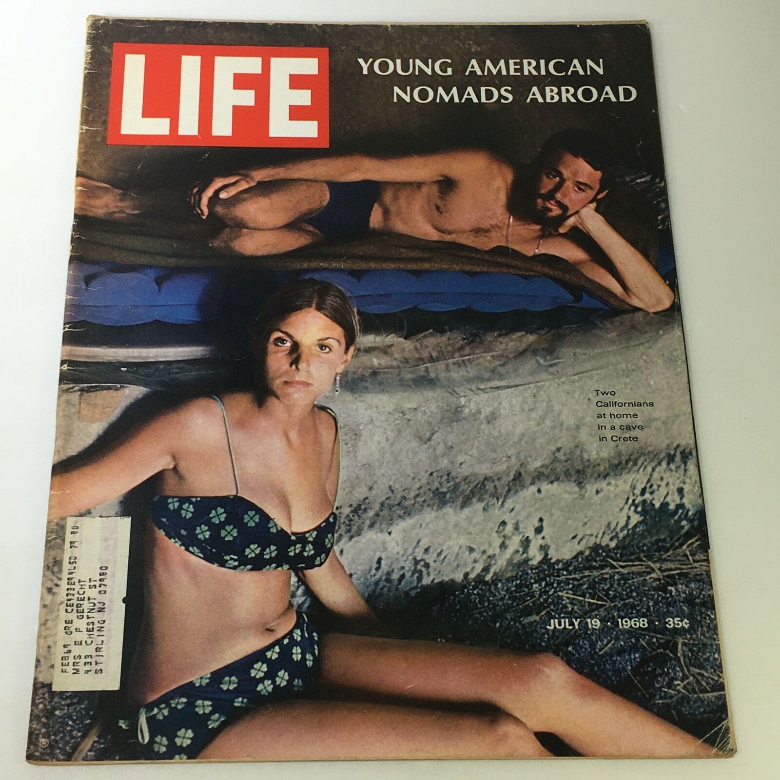 VTG Life Magazine July 19 1968 - Young American Nomads Abroad In A Cave In Crete