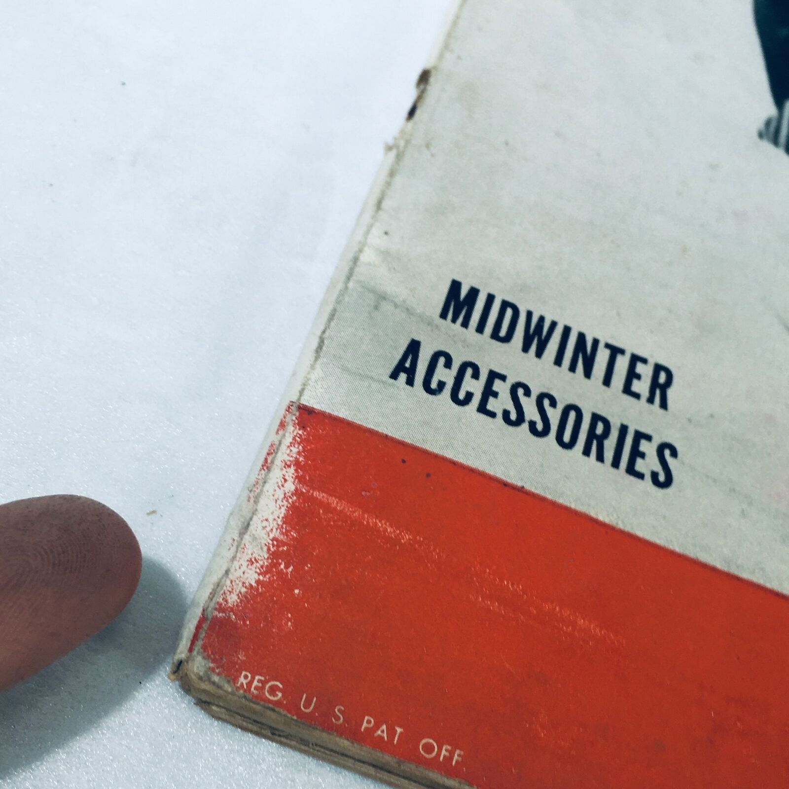 VTG Life Magazine January 12 1948 - Accessories for the Midwinter