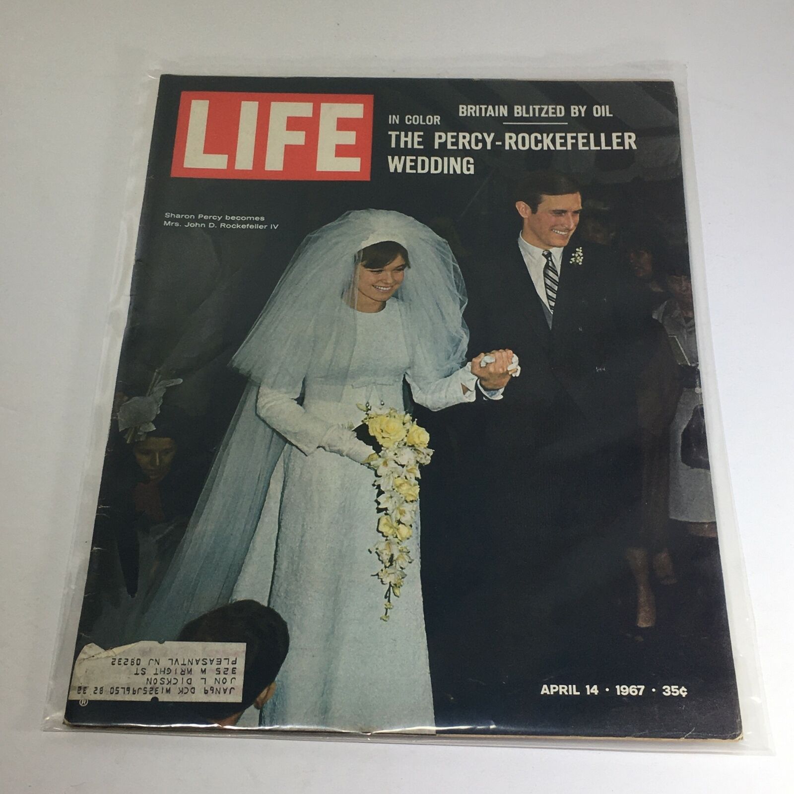 VTG Life Magazine: April 14 1967 - The Sharon Percy-John D. Rockefeller Wedding