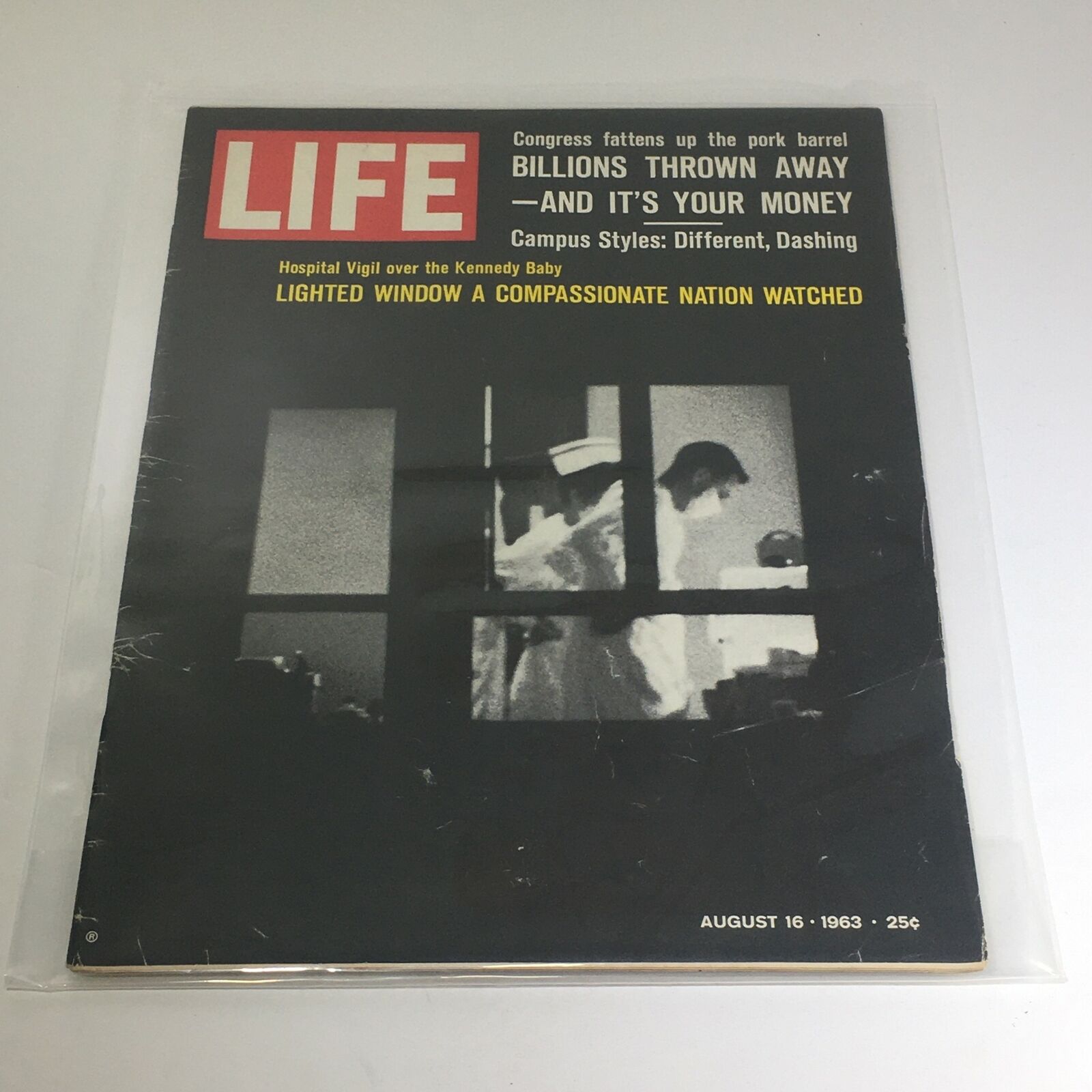 VTG Life Magazine: Aug 16 1963 - Lighted Window A Compassionate Nation Watched