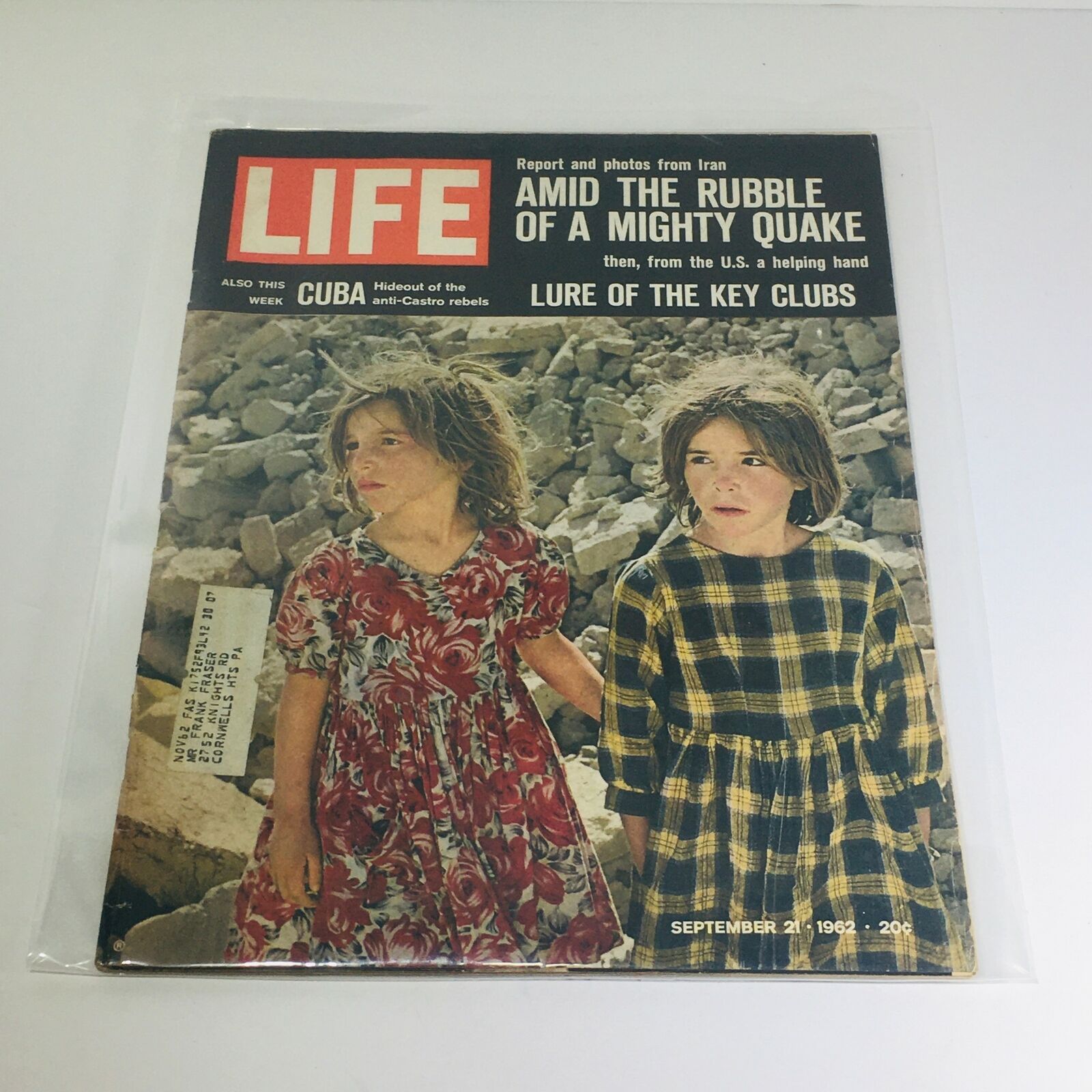 VTG Life Magazine: Sept 21 1962 - Amid The Rubble of A Mighty Quake/Key Clubs