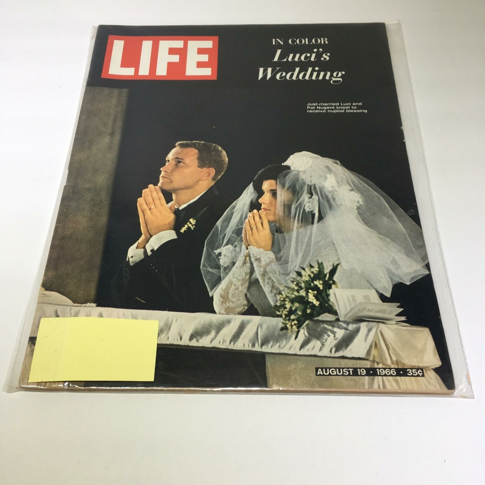 VTG Life Magazine August 19 1966 - Luci & Pat Nugent Marriage Nuptial