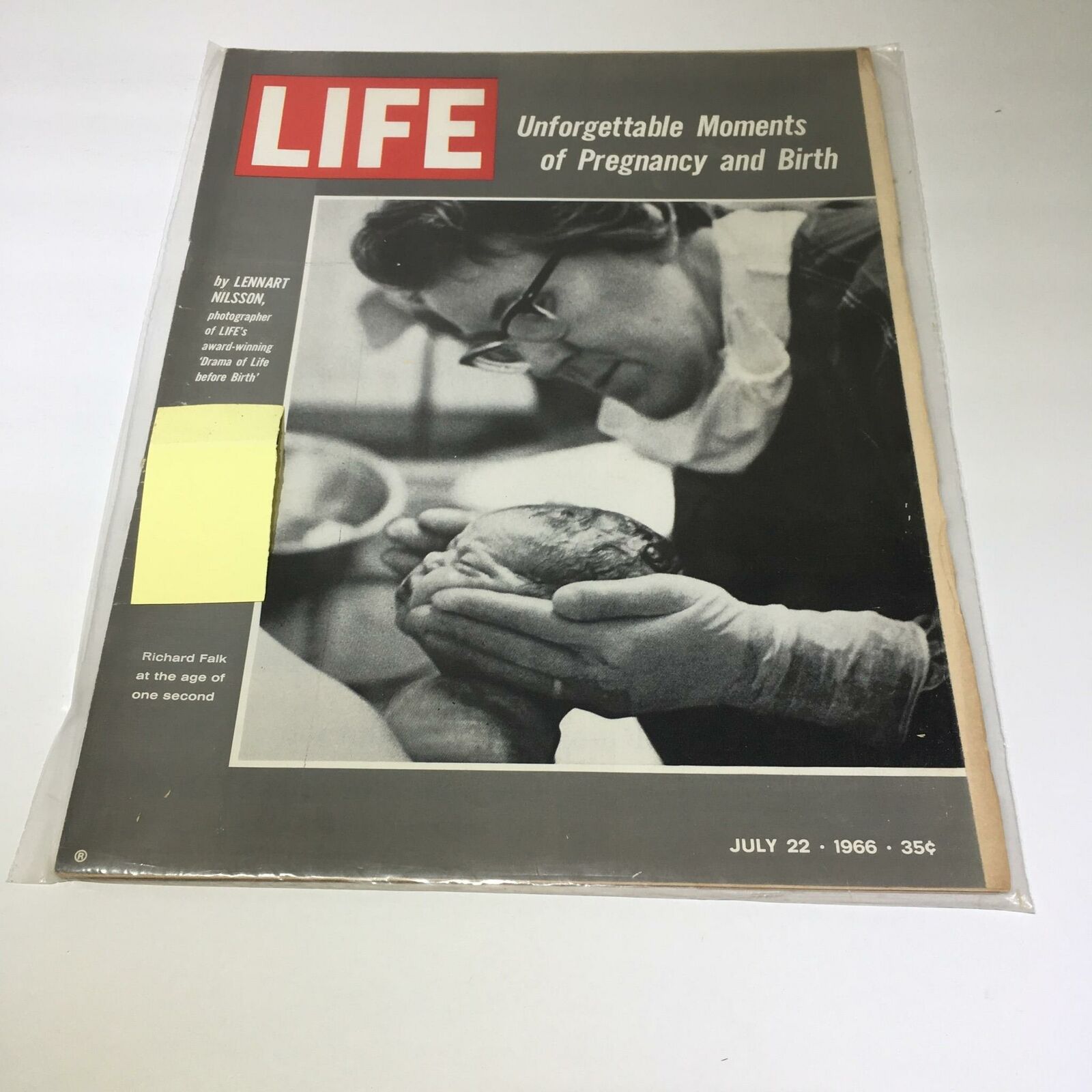 VTG Life Magazine July 22 1966 - Richard Falk Age of 1 sec Unforgettable Moments