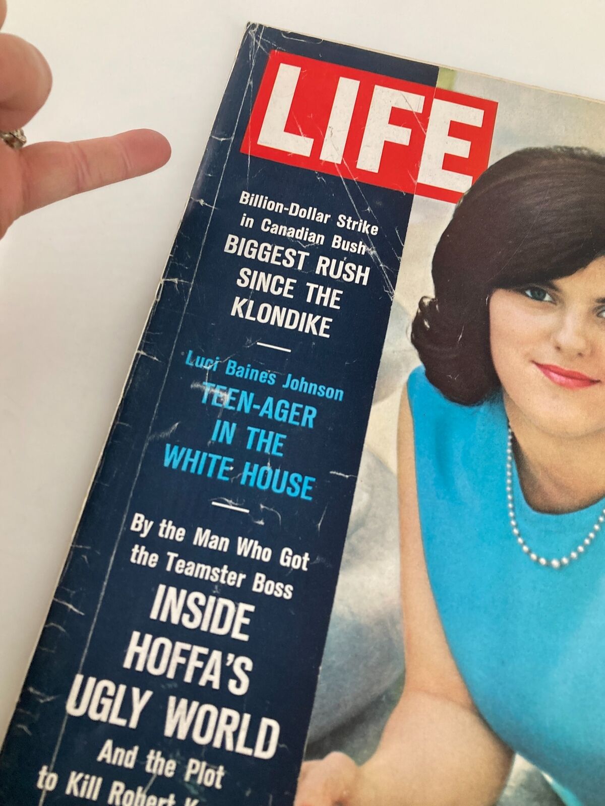 VTG Life Magazine May 15 1964 Luci Baines Johnson in the White House