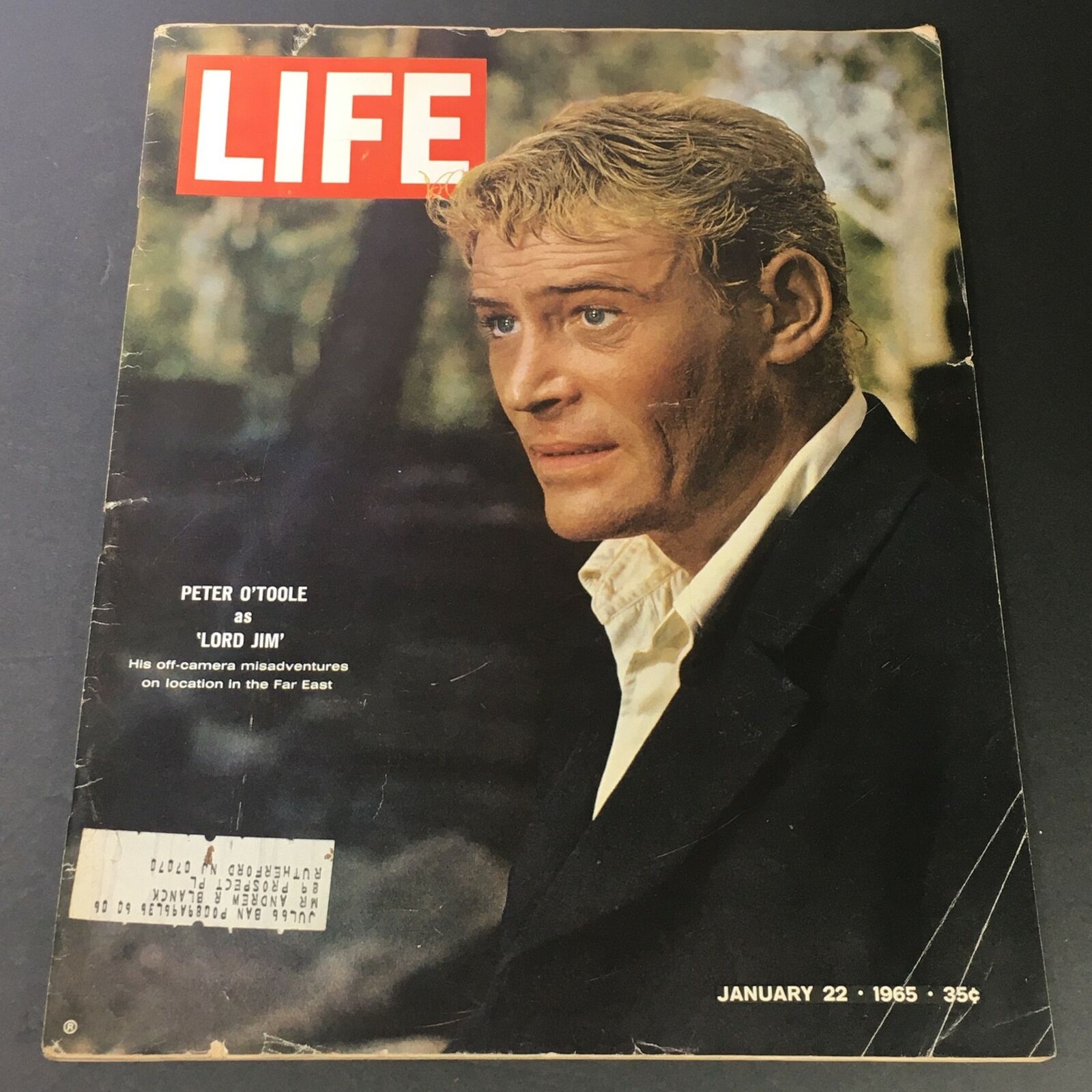 VTG Life Magazine January 22 1965 - Peter O'Toole as Lord Jim in the Far East