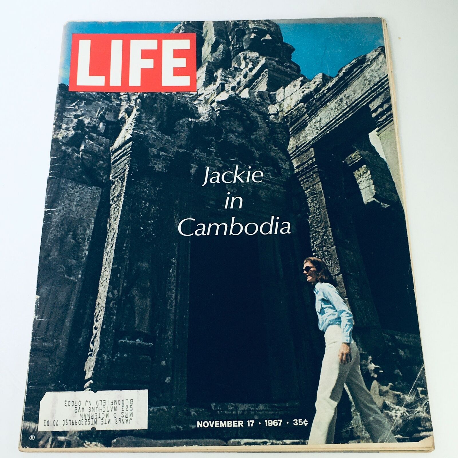 VTG Life Magazine November 17 1967 - Jacqueline Kennedy in Cambodia