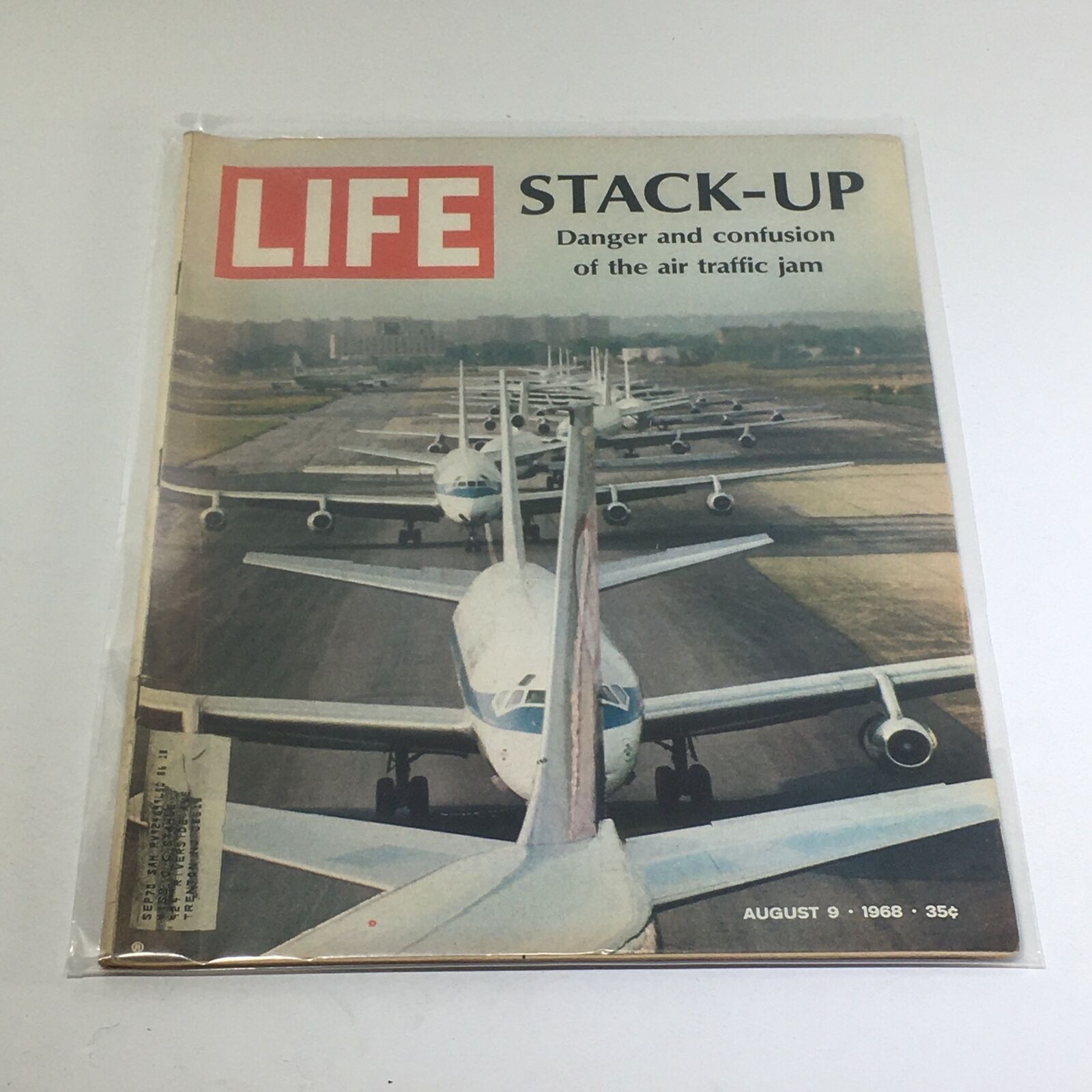 VTG Life Magazine: August 9 1968 - Stack-Up Danger & Confusion Traffic Air Jam