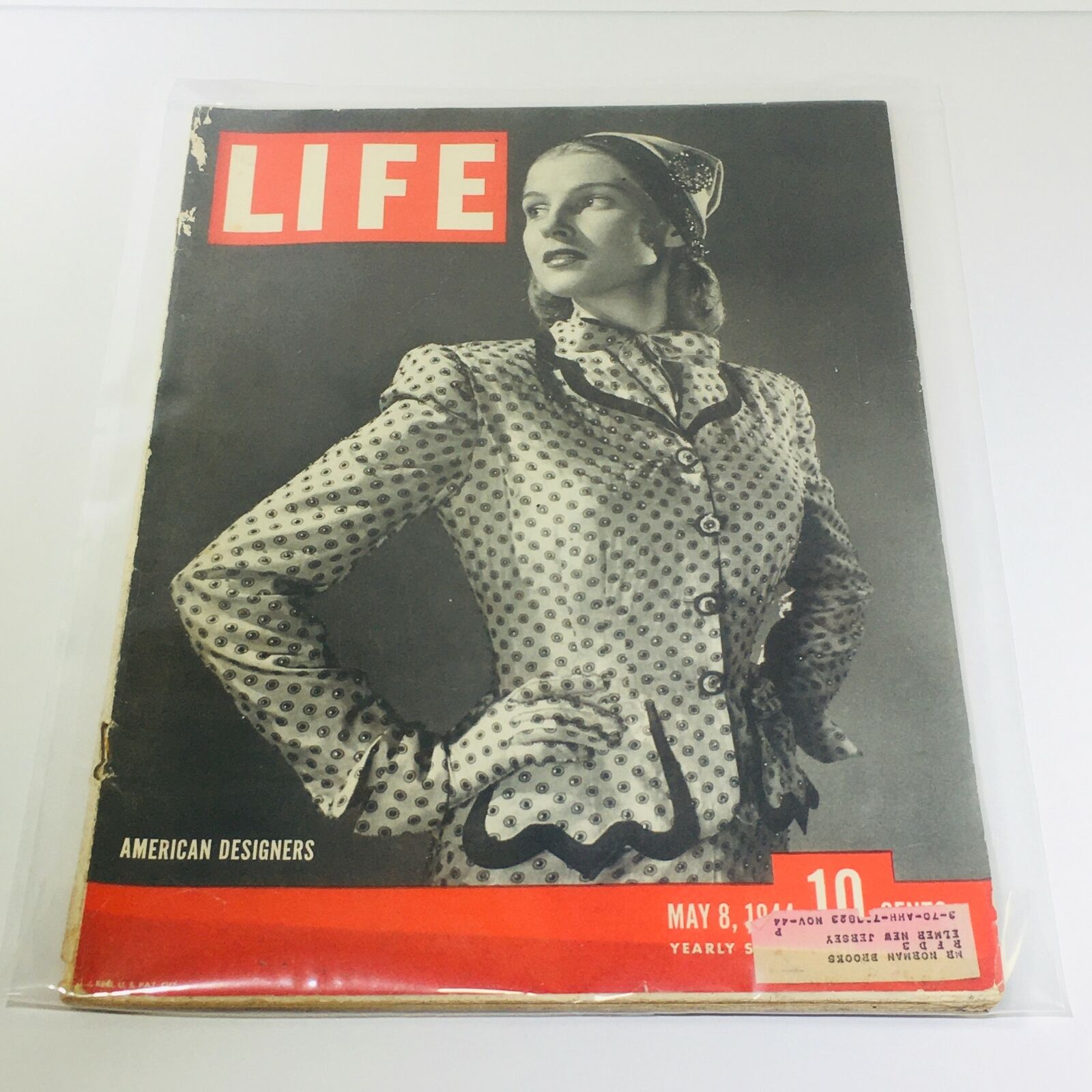 VTG Life Magazines: May 8 1944 - American Designers/Betty Grable/Dieppe McArthur