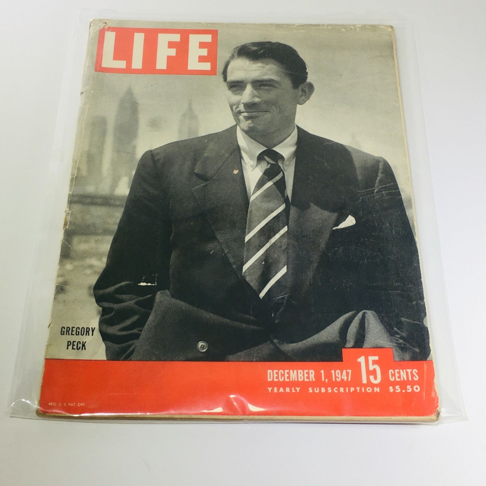 VTG Life Magazine: December 1 1947 - Gregory Peck/Princess Elizabeth's Wedding