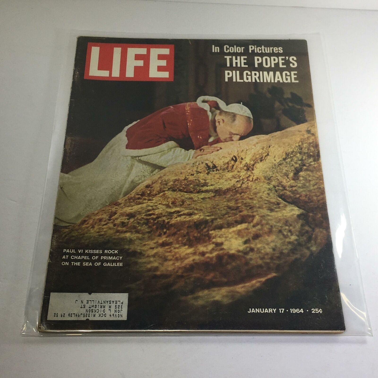 VTG Life Magazine: January 17 1964 - The Pope's Pilgrimage/Paul VI Kisses Rock