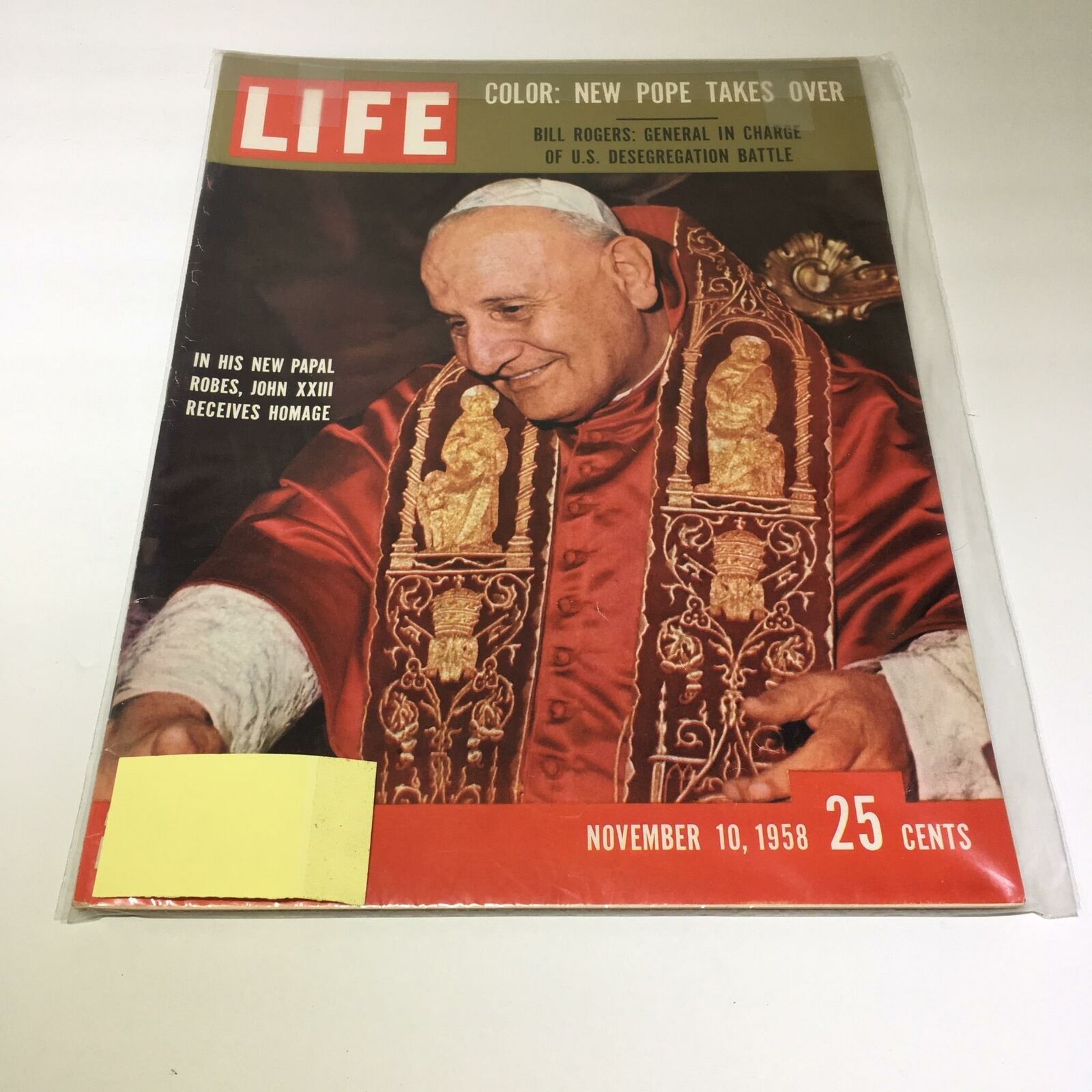 VTG Life Magazine November 10 1958 - Papal Robes / John XXIII Receives Homage