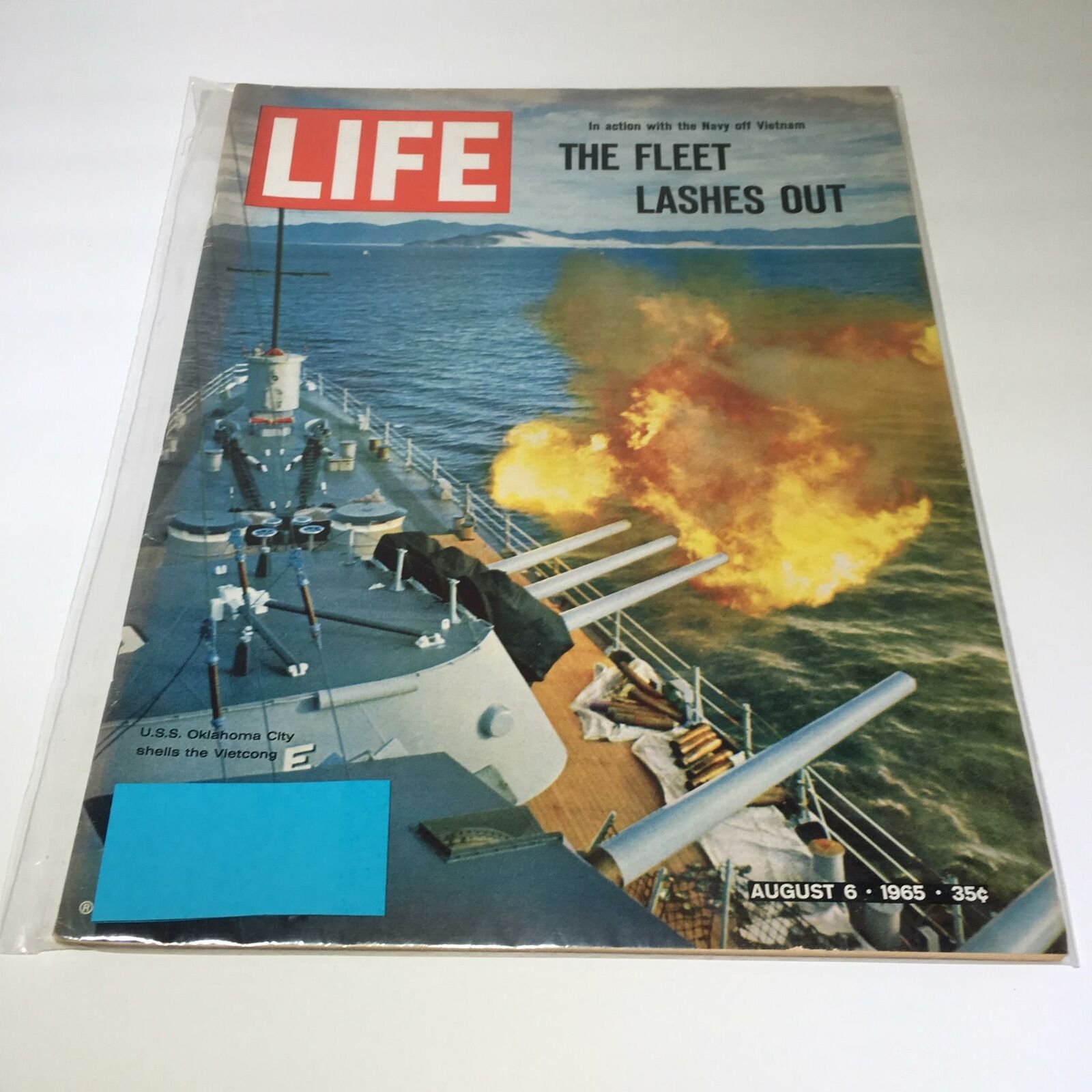 VTG Life Magazine August 6 1965 - The Navy Off Vietnam / The Fleet Lashes Out