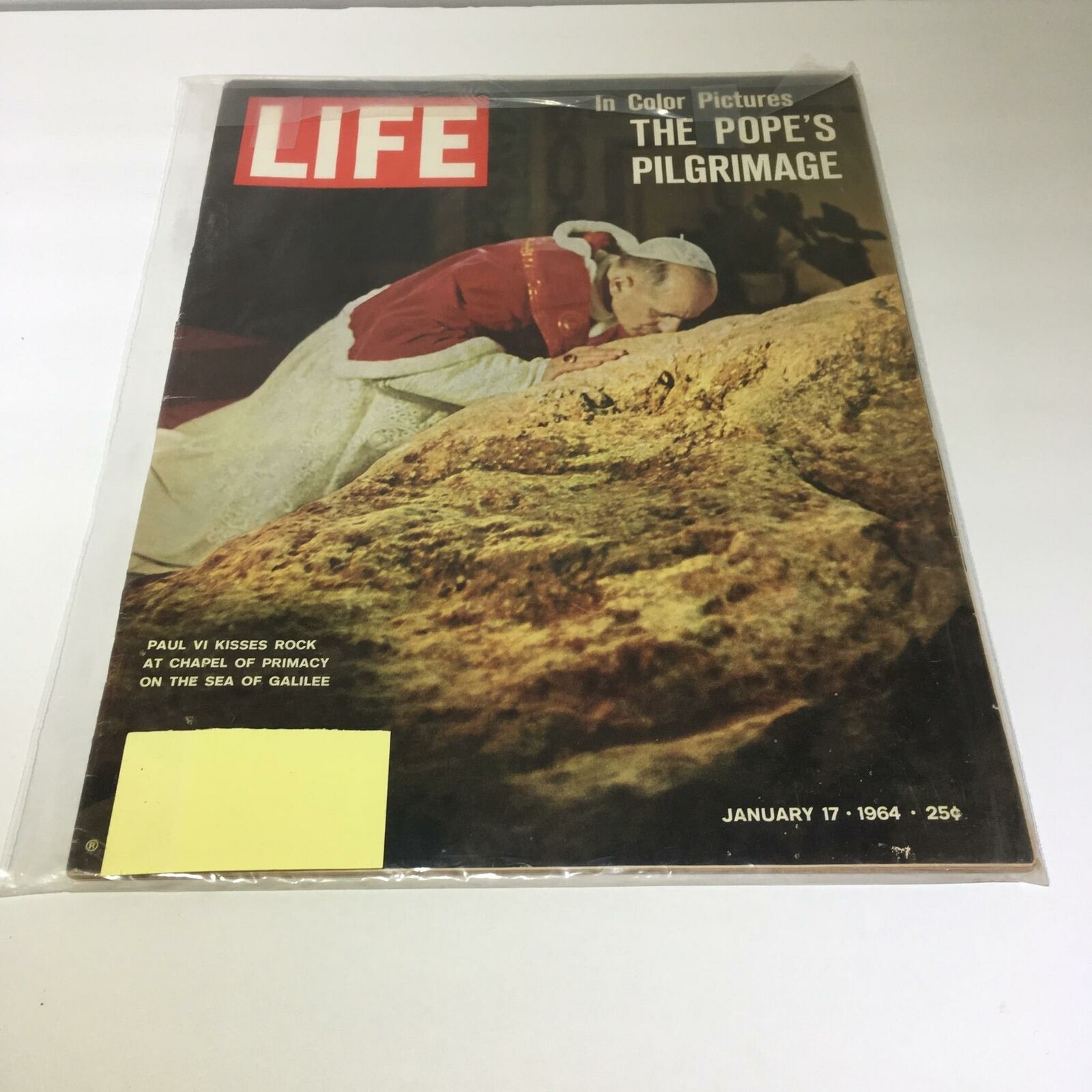 VTG Life Magazine January 17 1964 - Pope Paul VI Kiss Rick at the Galilee