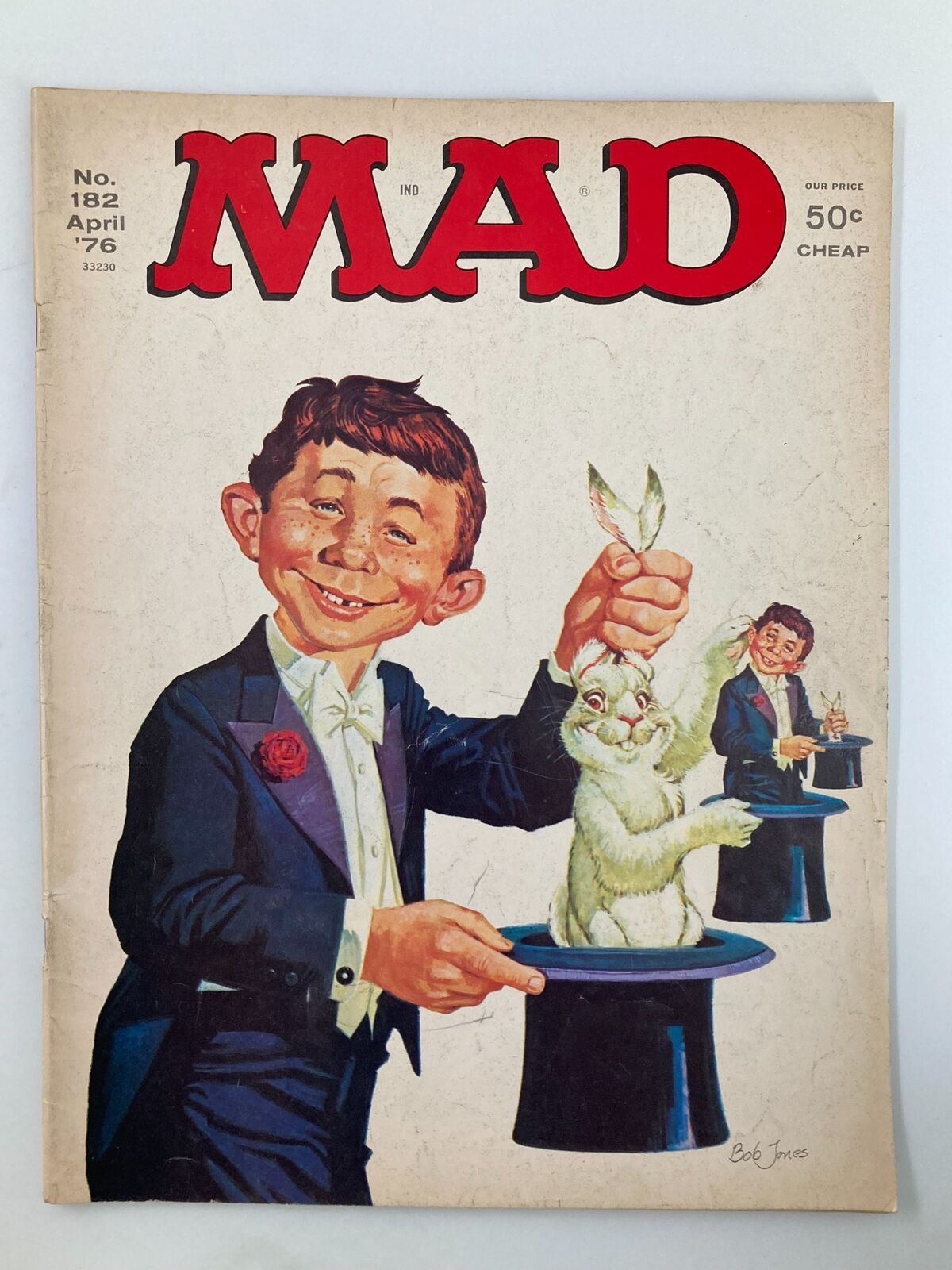 Mad Magazine April 1976 No. 182 Alfred The Magician Fine FN 6.0 No Label