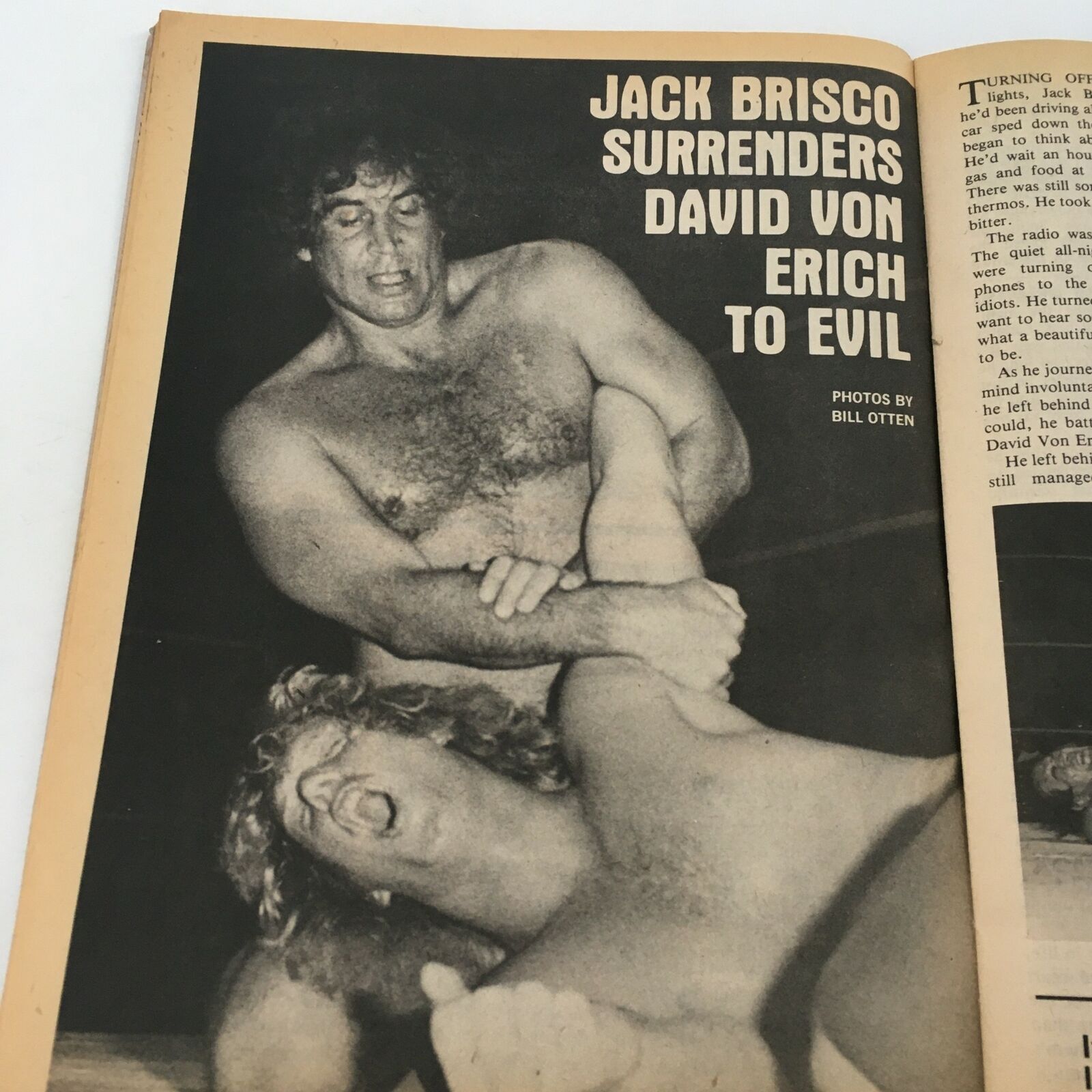 Pro Wrestling Illustrated Magazine September 1982 Jimmy Snuka Bombards WWF